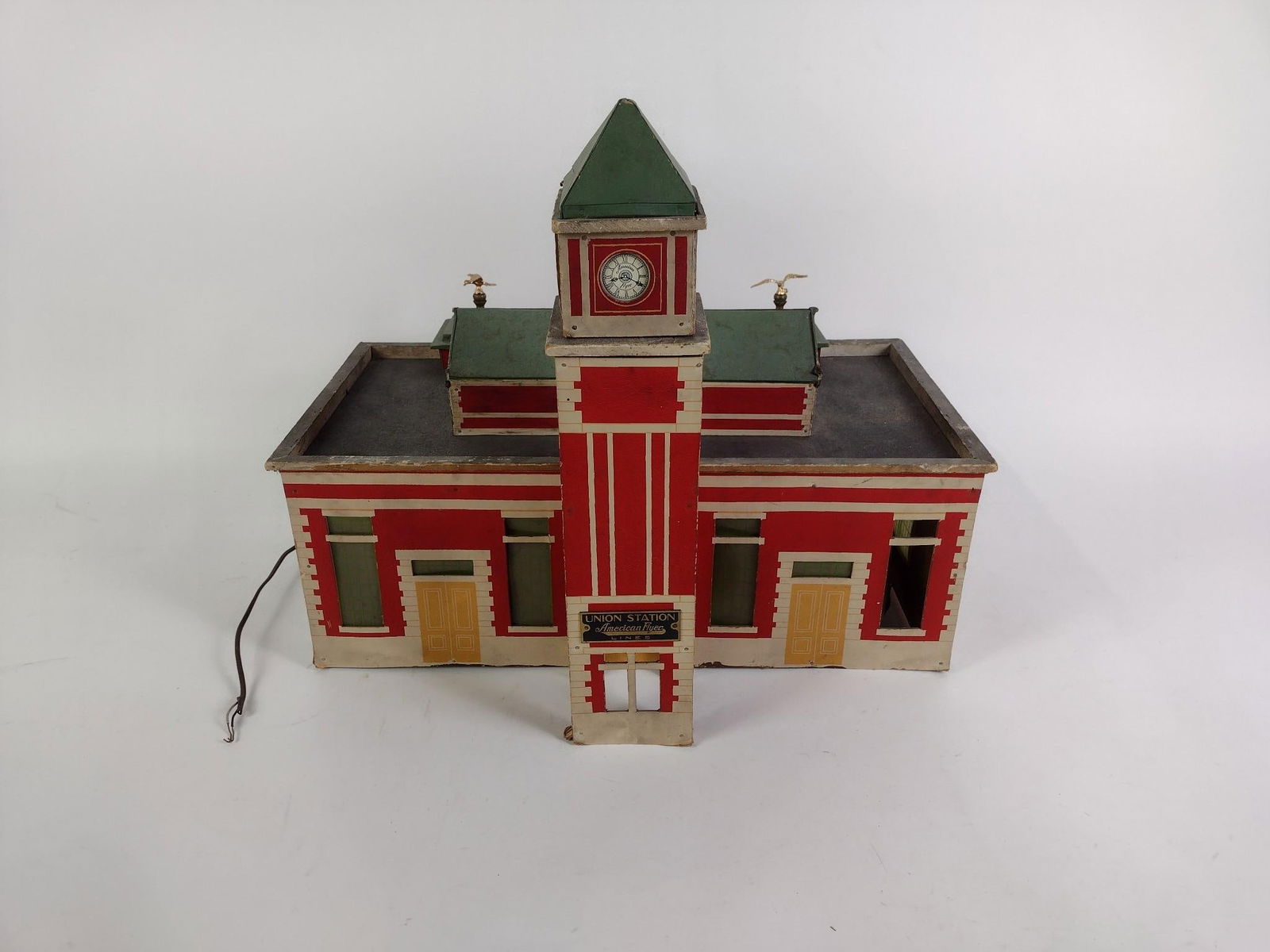 Prewar American Flyer Wide Gauge Union Station (C. 1928): NOT ELIGIBLE FOR IN-HOUSE SHIPPING-See Terms for Shipping Options. This station is one of the largest buildings American Flyer ever created, and it is featured in the 1928 catalog (page 14 and page 32