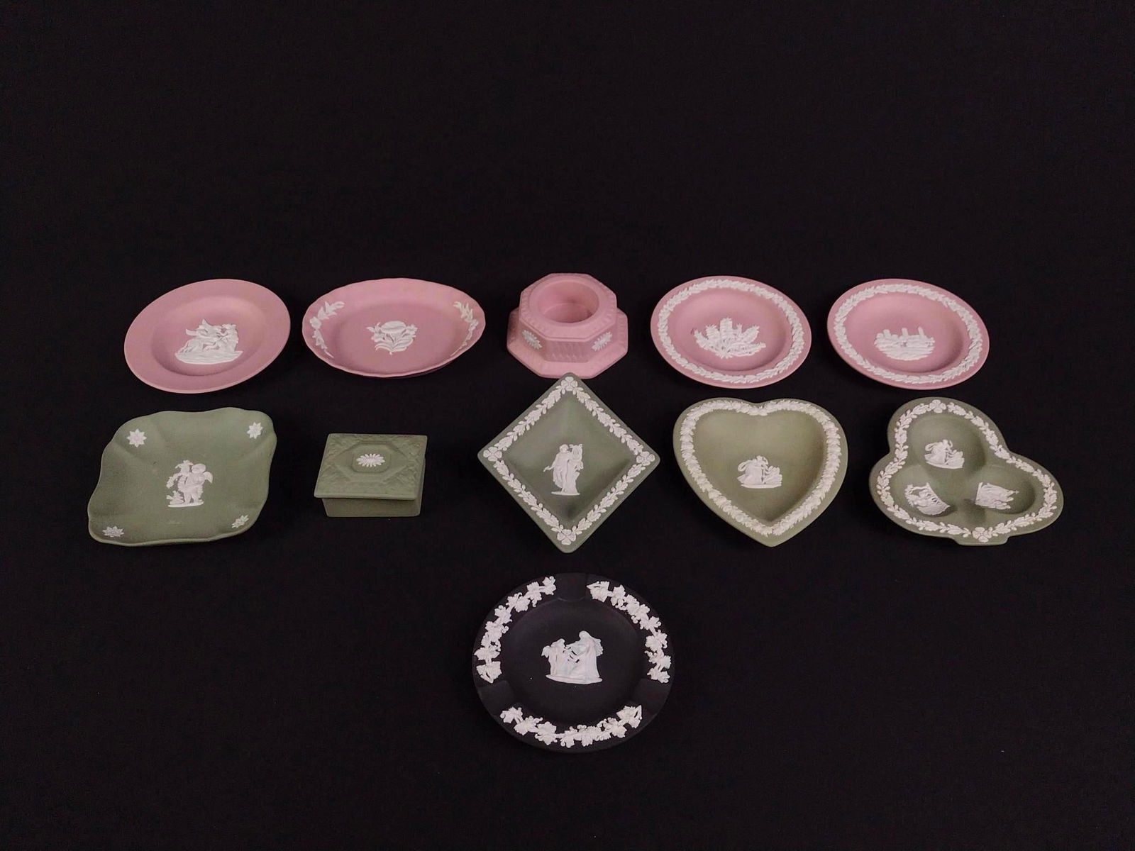 11 Pcs of Wedgewood (1 of 6)