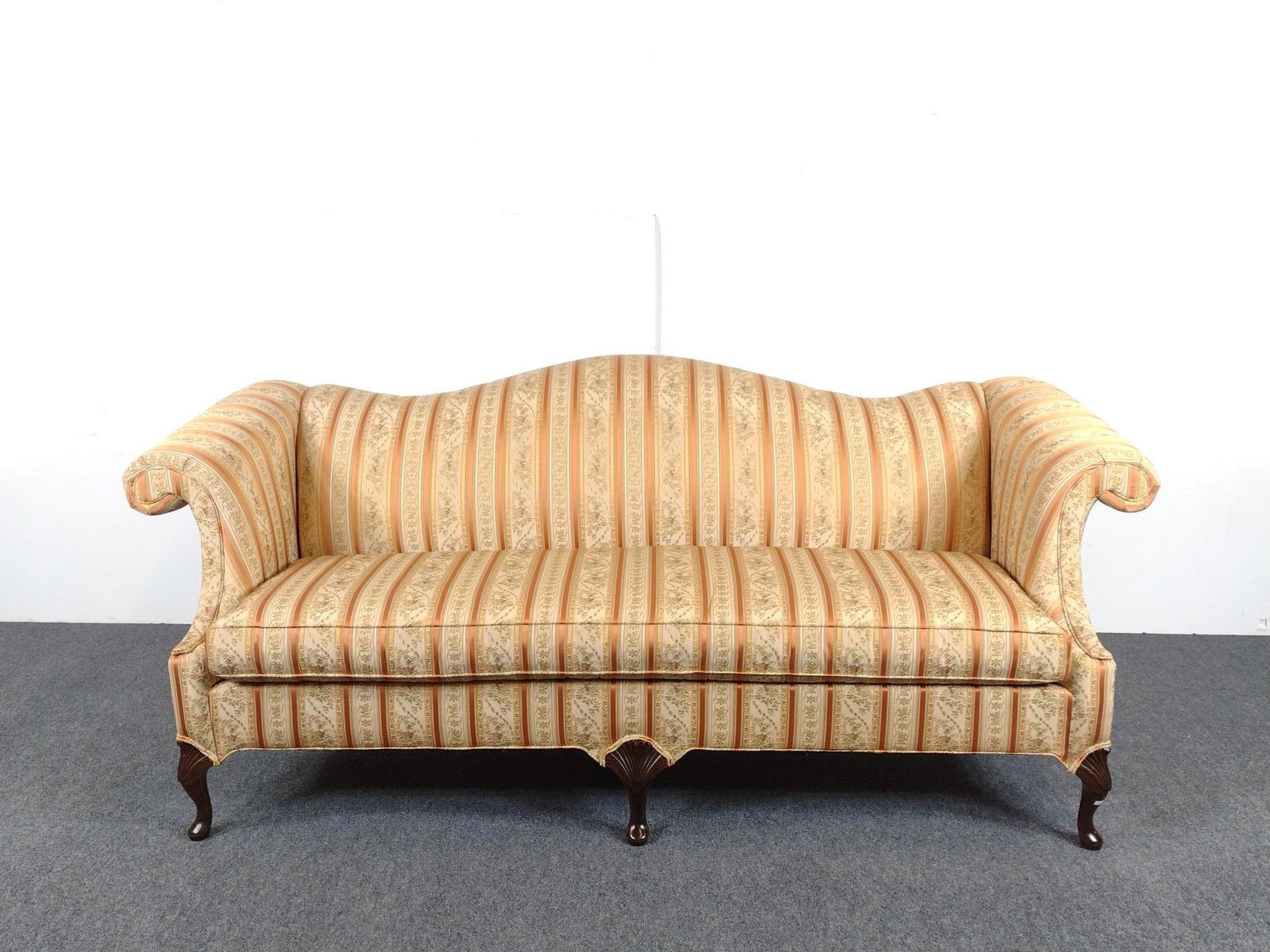 Hickory-Fry Sofa (1 of 7)