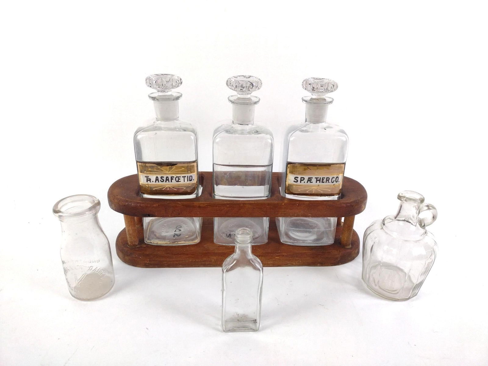 6 Glass Jars incl Apothecary: 5-1/2" to 10" high.