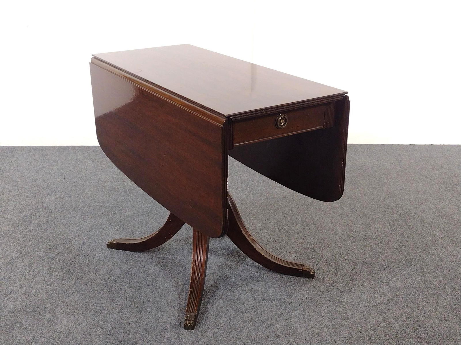 Drop Leaf Table (1 of 8)