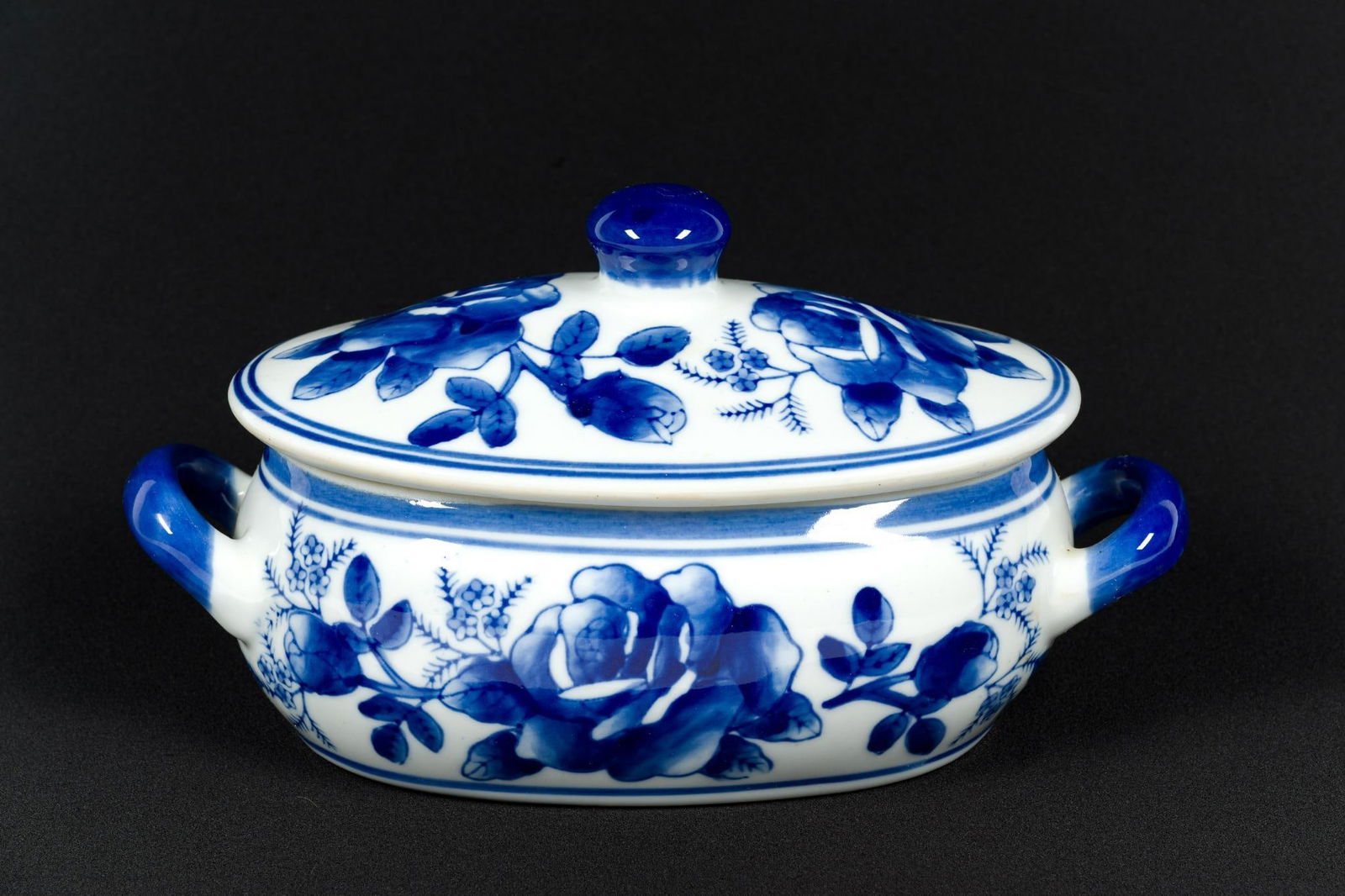 Asian Blue & White Porcelain Tureen (1 of 3)