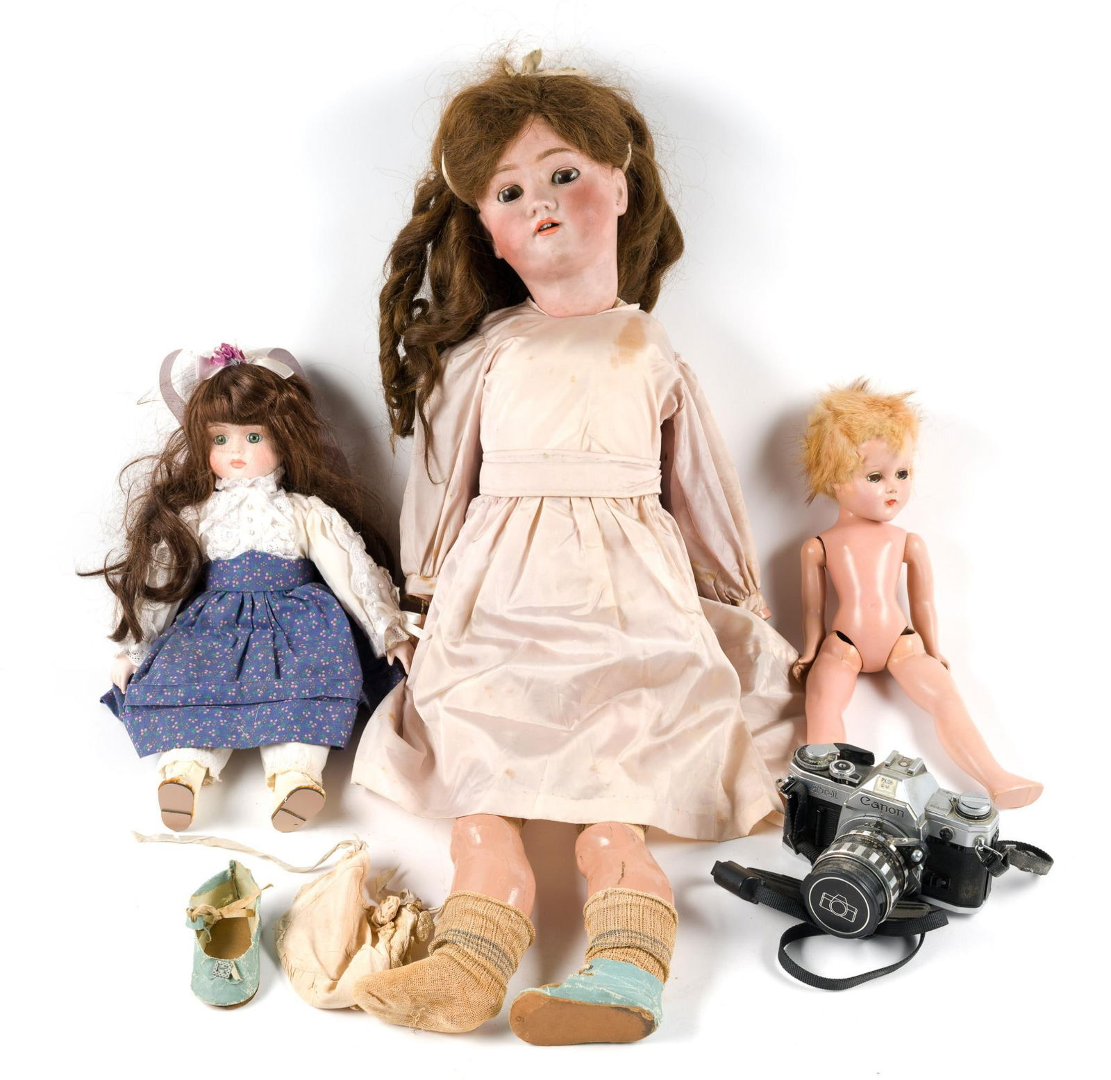 3 Antique Dolls & Canon AT-1 Camera (1 of 5)