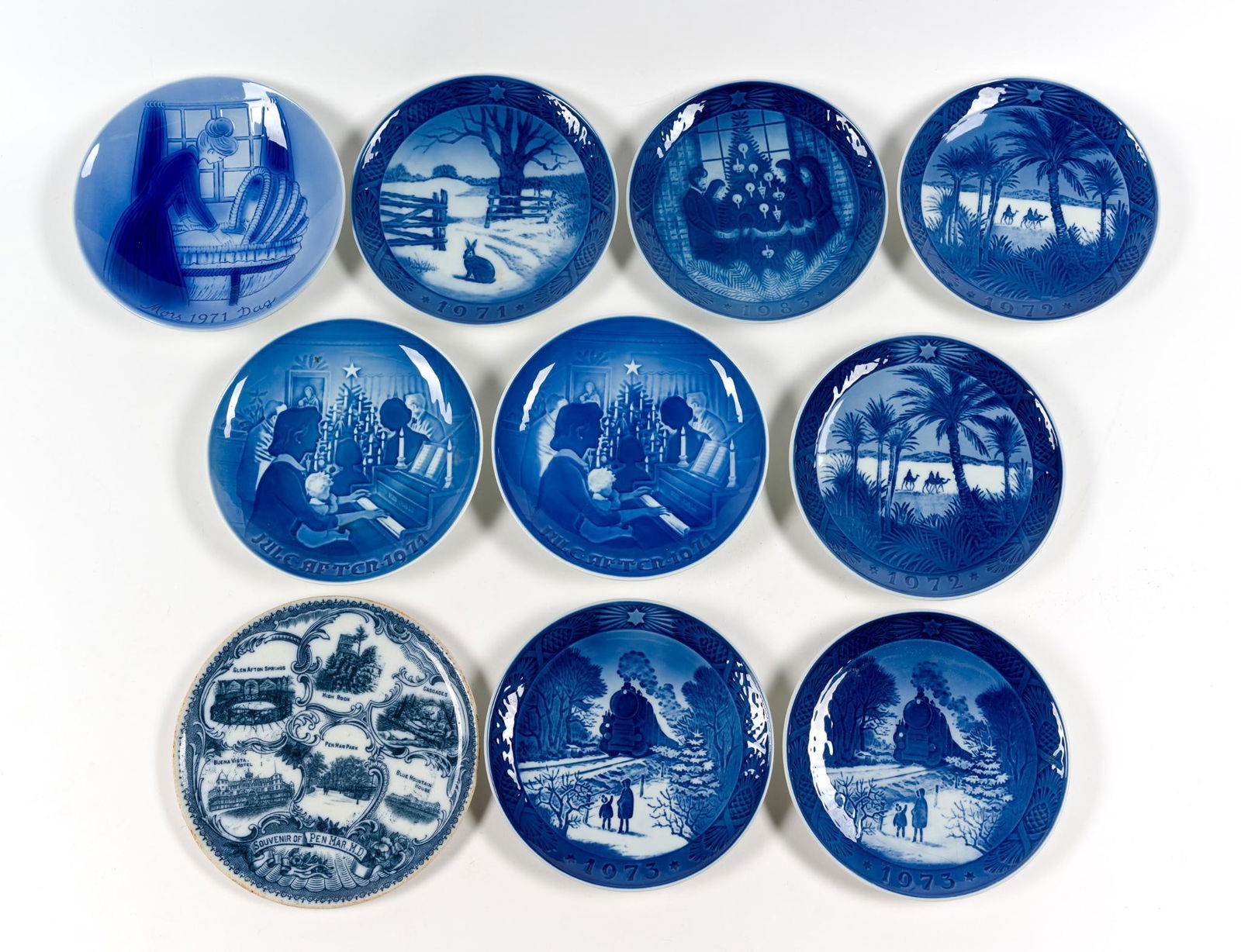10 Pcs Blue & White Plates incl. Royal Copenhagen: Also includes Wheelock. 7-3/4" to 7" diameter. PROVENANCE: From the Estate of Virginia Parkum. The Rev. Dr. Virginia "Ginny" Cohn Parkum (1943-2025) was a Harrisburg resident dedicated to her art and