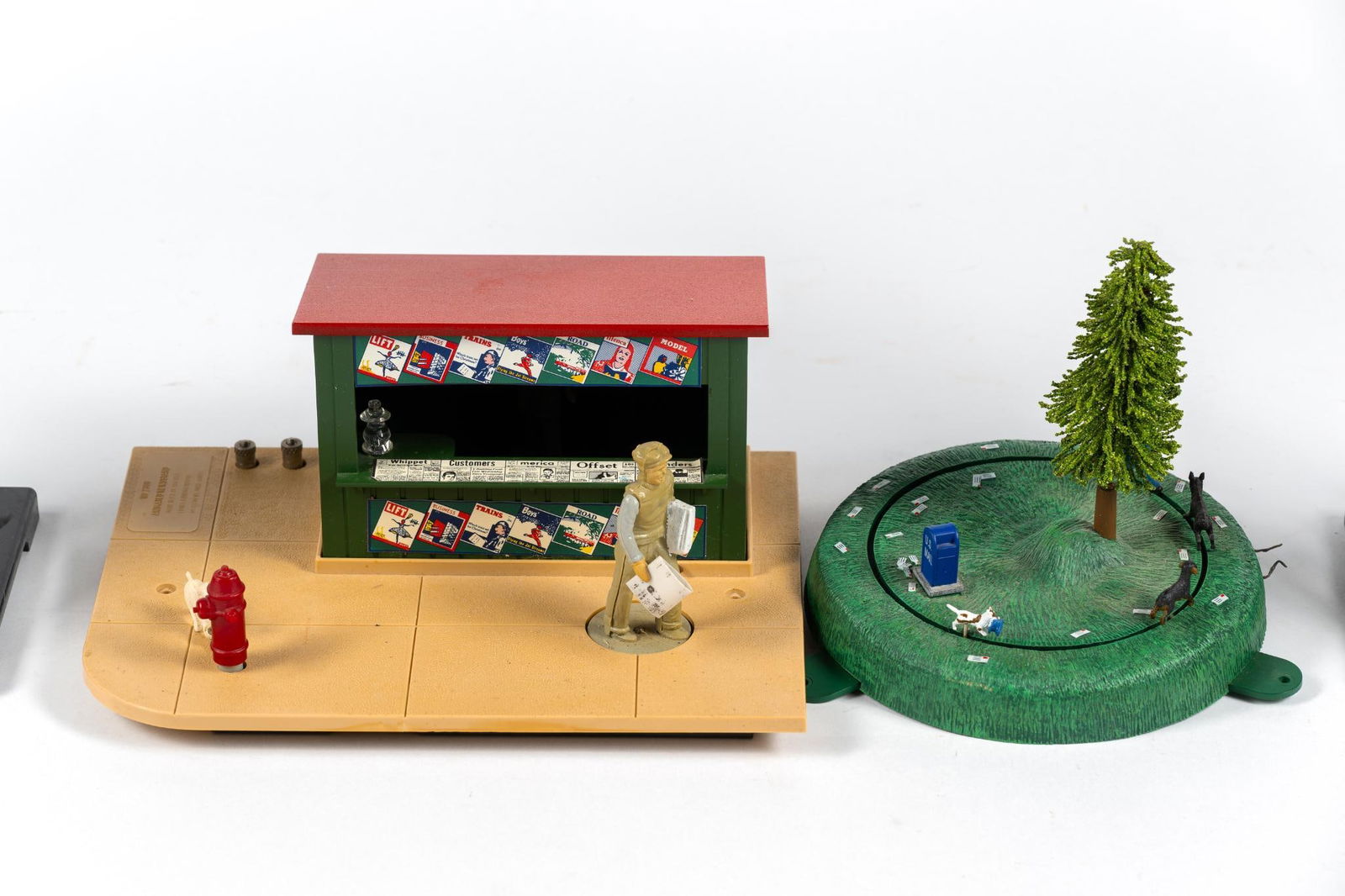 4 Pcs O-Scale Model Train Accessories - 2