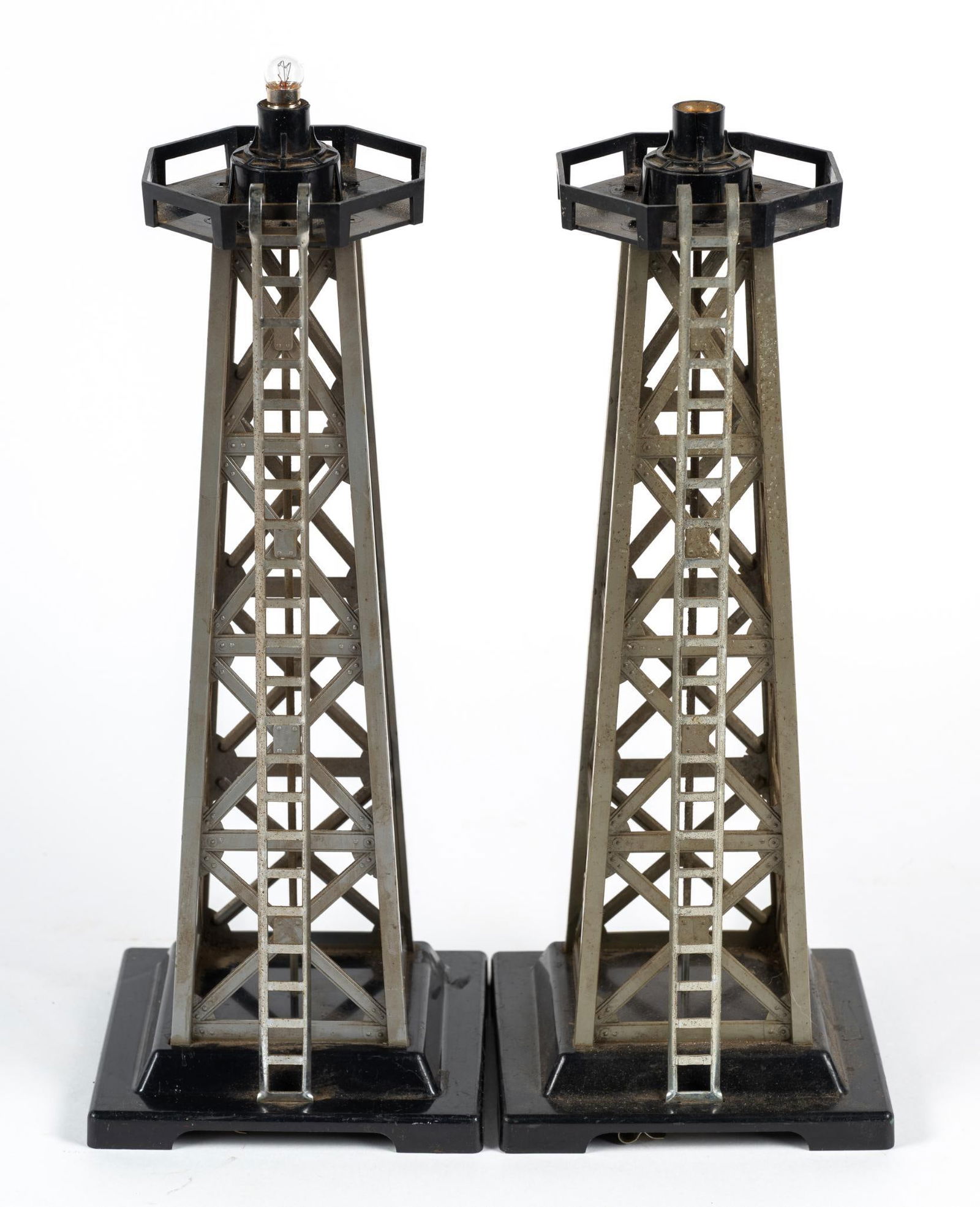 4 Pcs O-Scale Model Train Accessories - 3