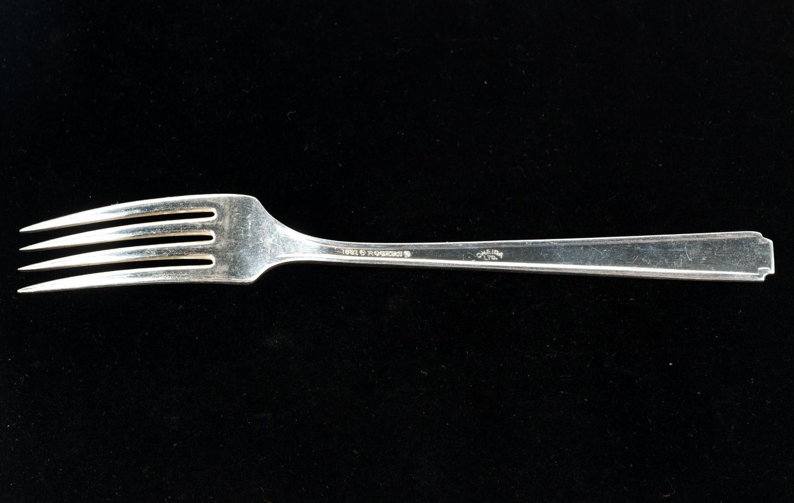 57 Pcs Silverplate Flatware incl. Community Plate - 4