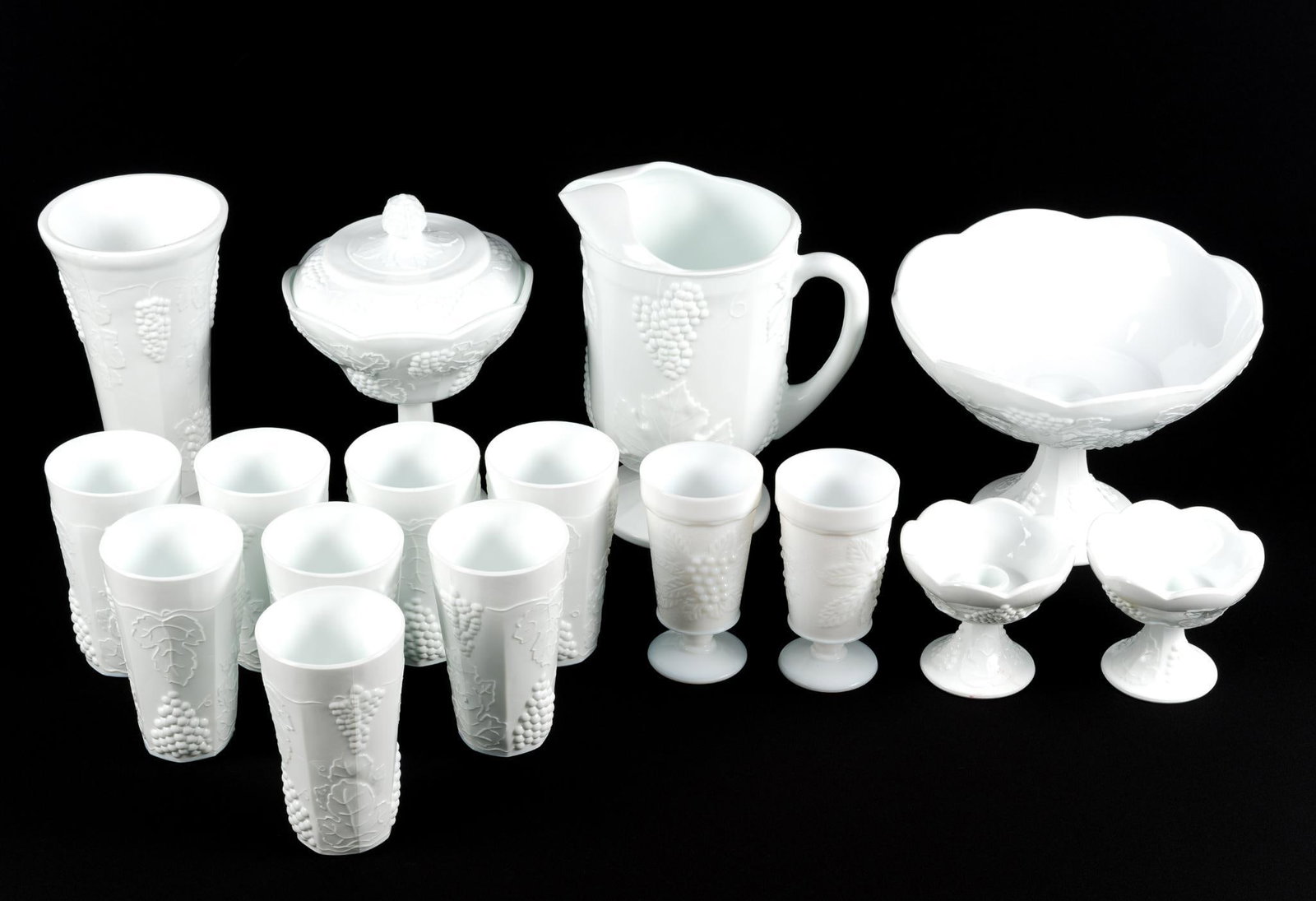 16 Pcs Milk Glass (1 of 4)