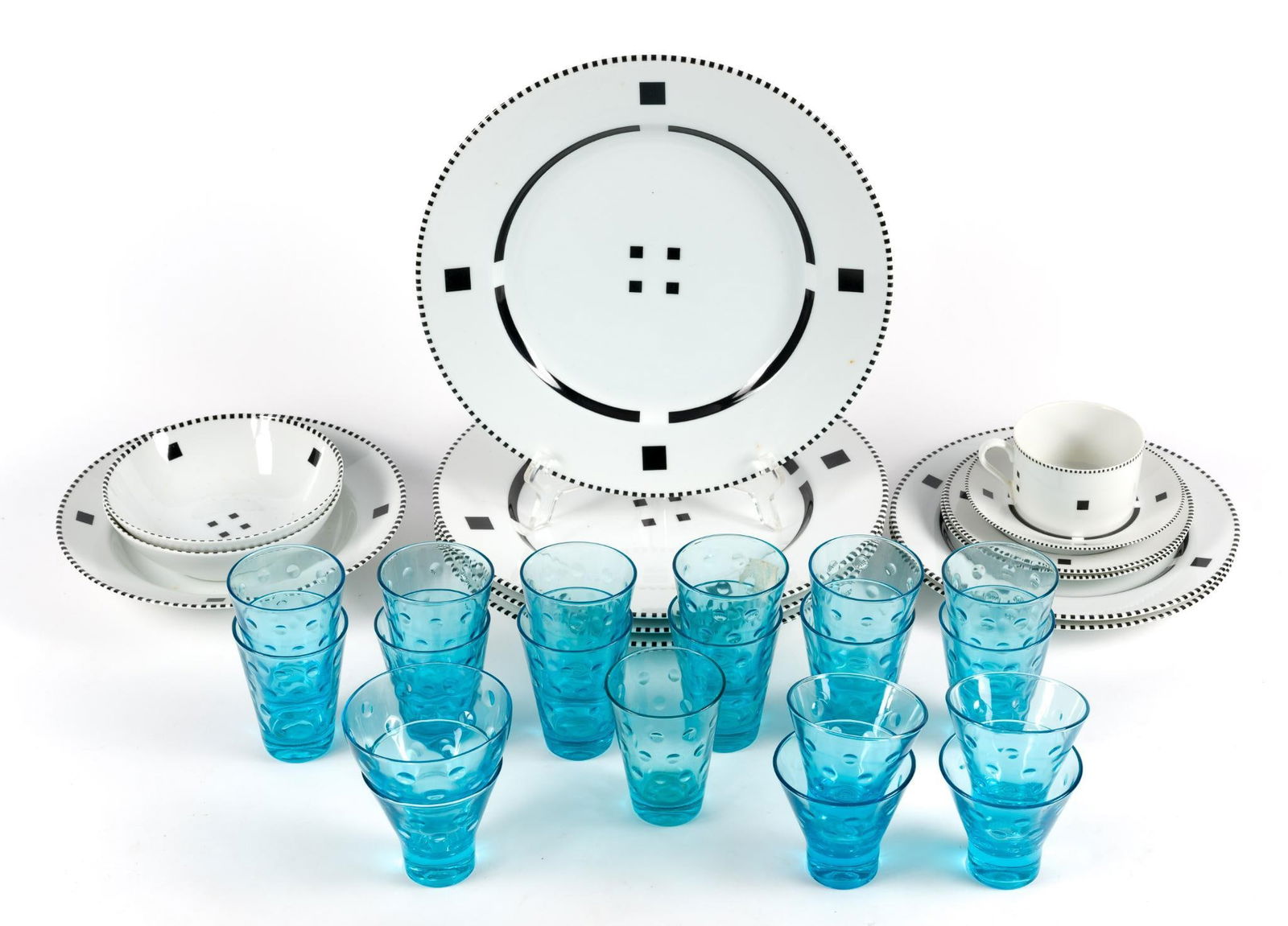 32 Pcs Porcelain & Glassware incl. Swid Powell 'Tuxedo' (1 of 5)