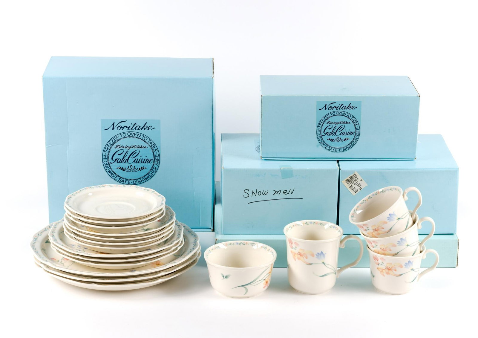 28 Pcs Noritake "American Flowers" (1 of 7)