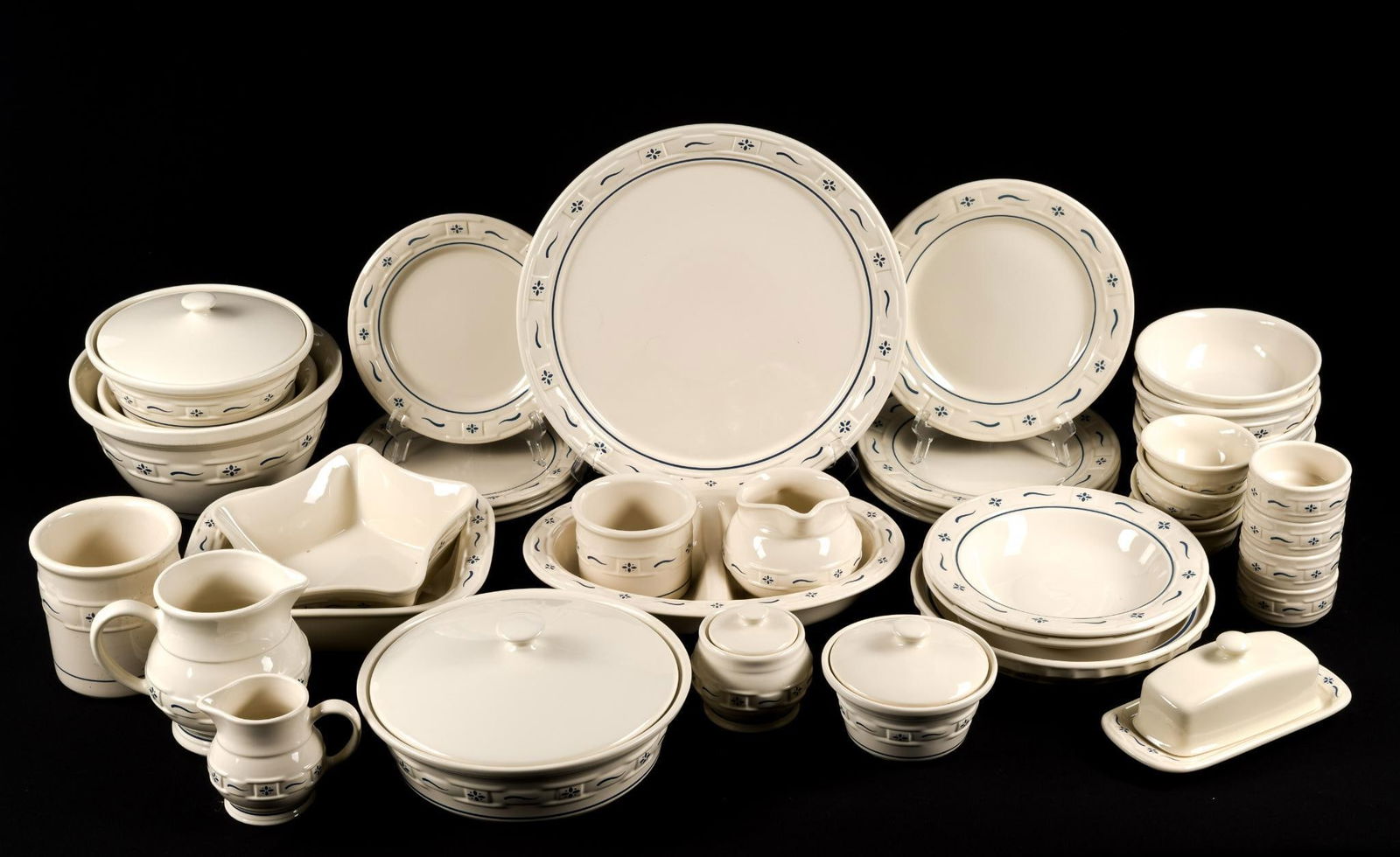 39 Pcs Longaberger Pottery Dinner Service (1 of 8)