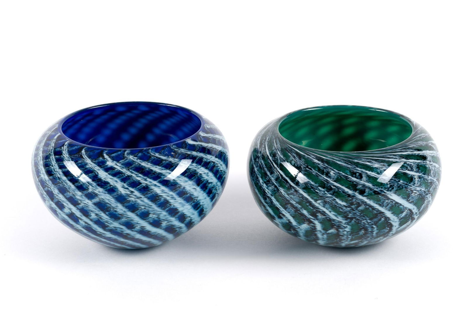 2 Art Glass Bowls (1 of 4)