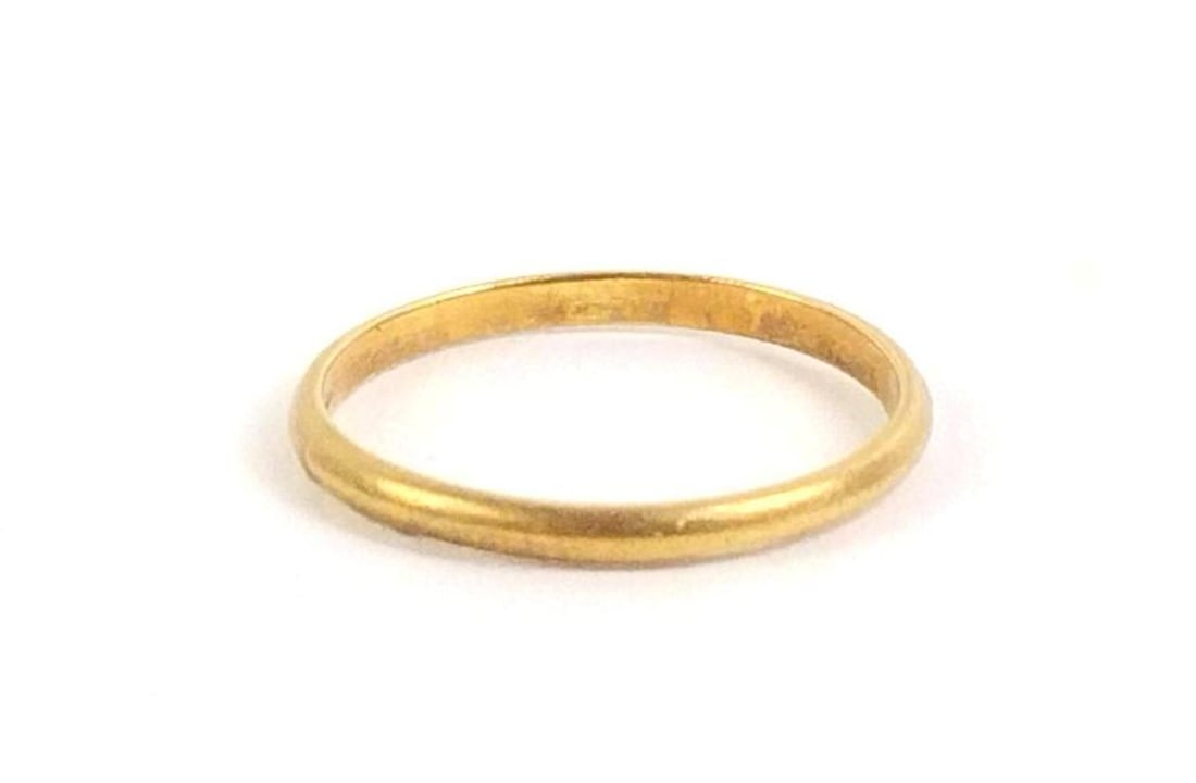 18K Gold Ring (1 of 2)