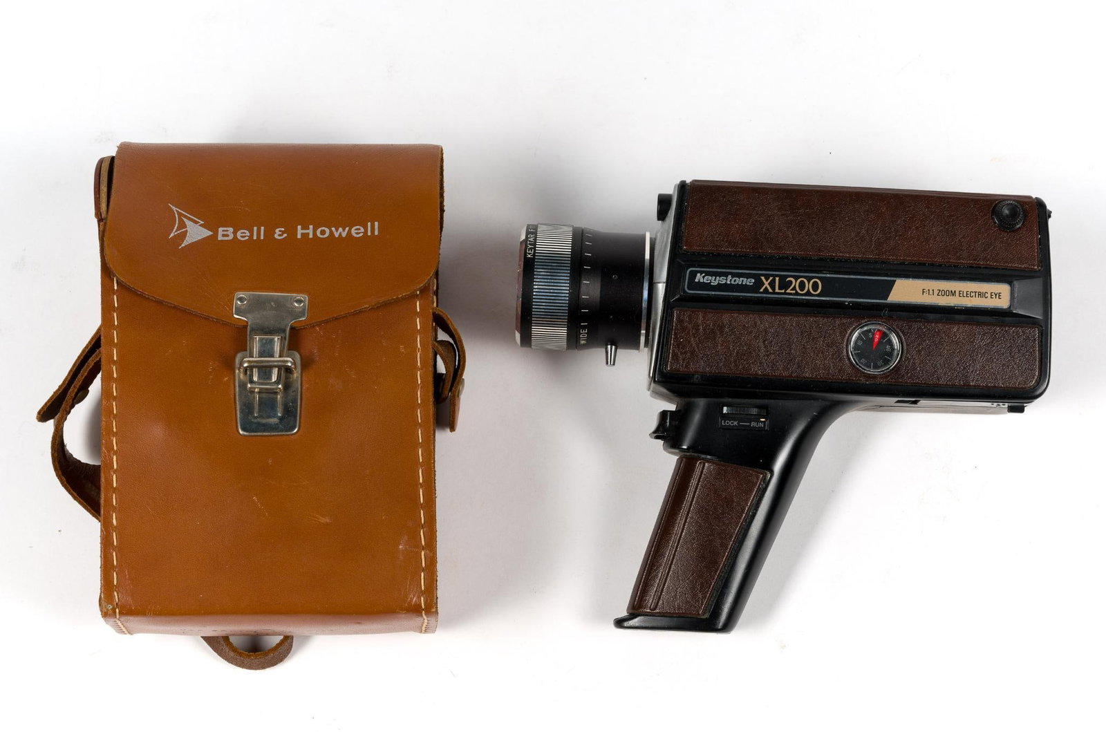 2 Antique Cameras incl. Keyston XL200 (1 of 4)