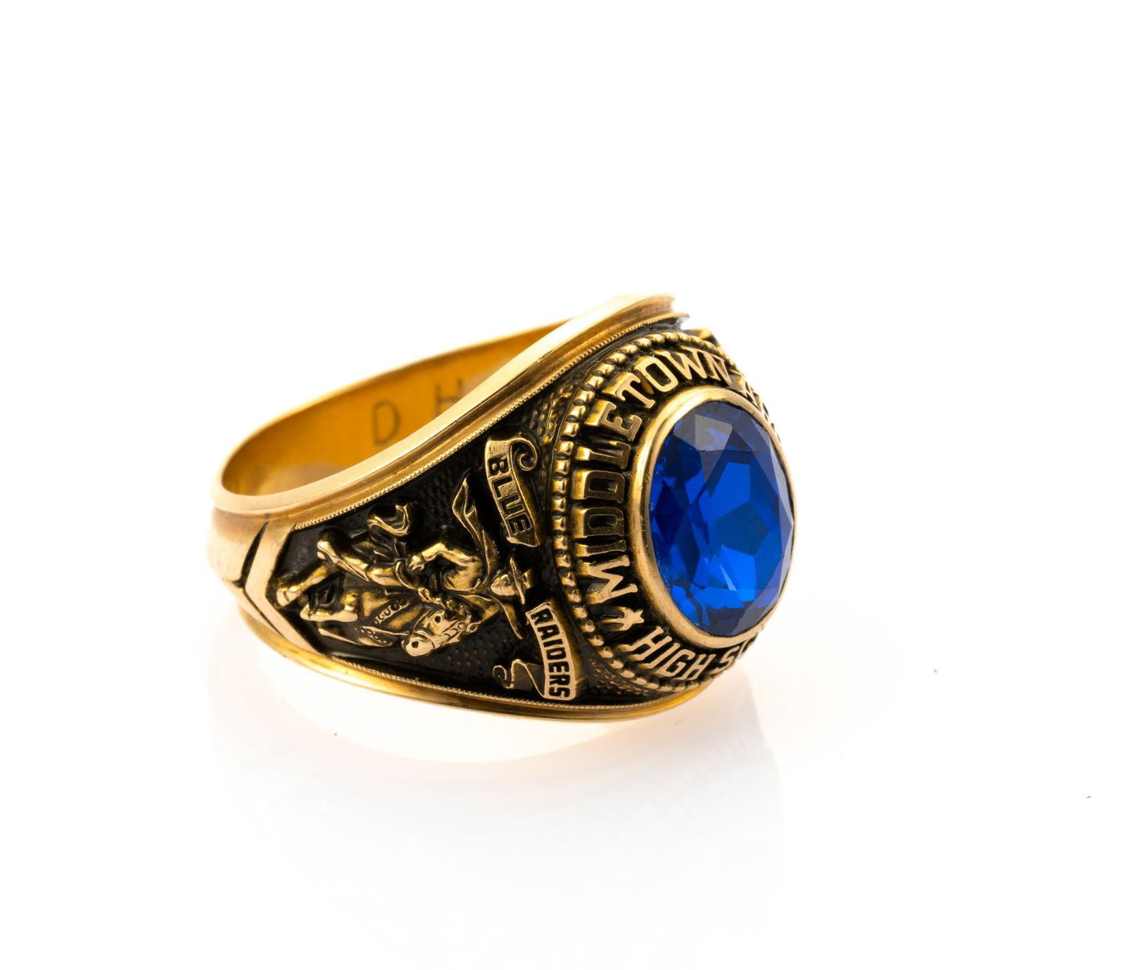10K Gold Class Ring: A size 10.5 class ring from 1972 Middletown Area High School. The weight is 13.4 grams.