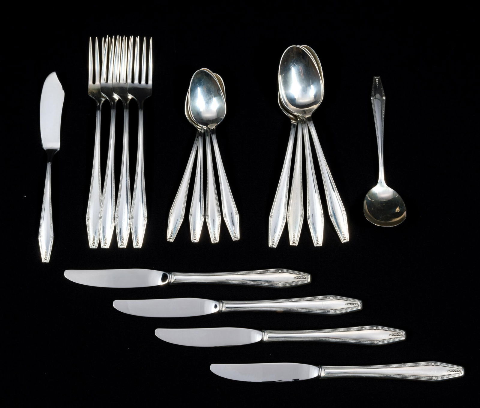 18 Pcs Sterling Silver Flatware: All marked. Total 25.05 ozt, without sterling handled pieces 17.39 ozt.