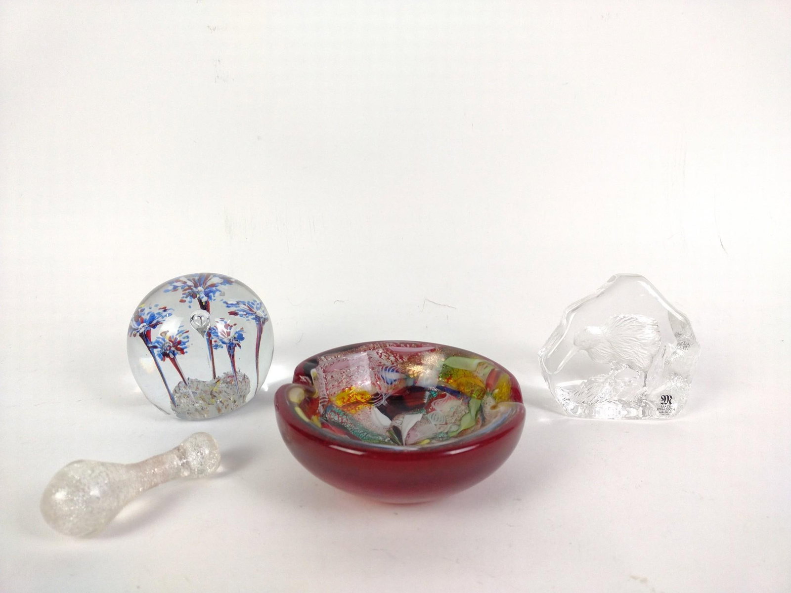 4 Pcs Art Glass Incl Mats Jonasson (1 of 6)