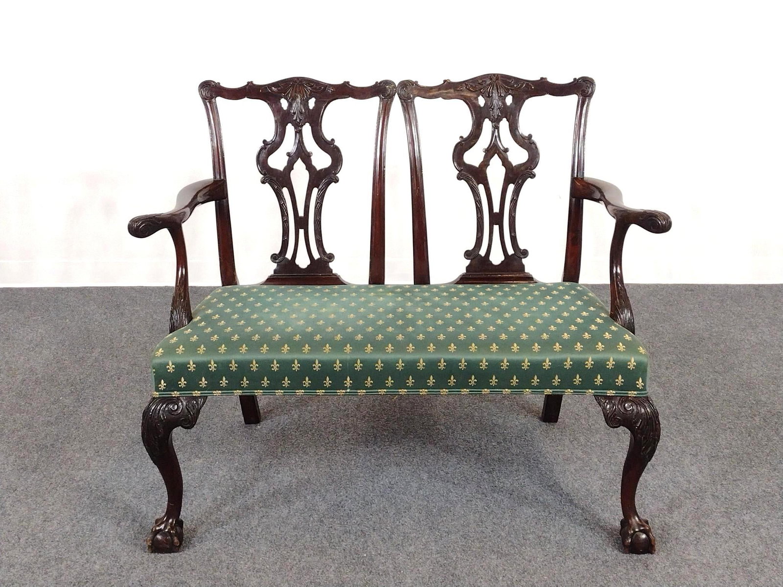 Chippendale Style Settee (1 of 5)