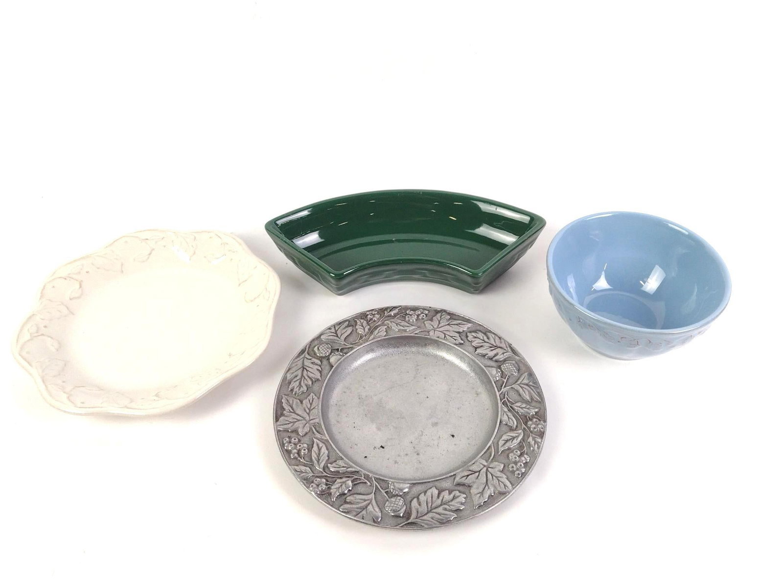 4 Longaberger Dishes Incl Pewter Plate: 5-3/4" to 8-1/2" diameter.