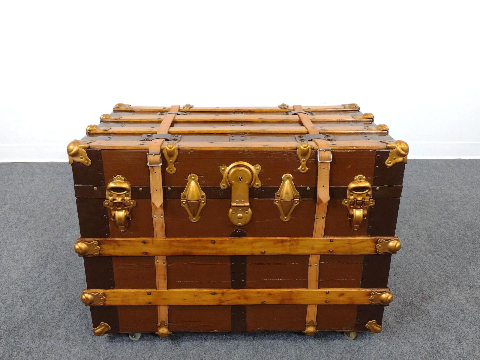 Steamer Trunk (1 of 6)