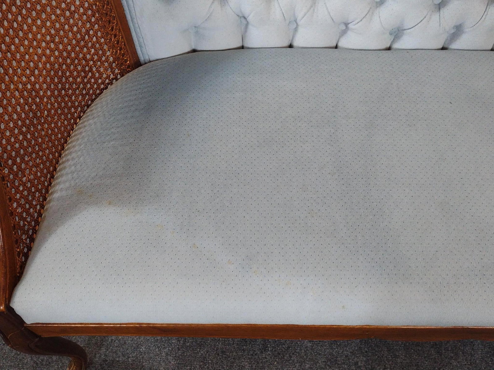 Tufted Back Settee - 2