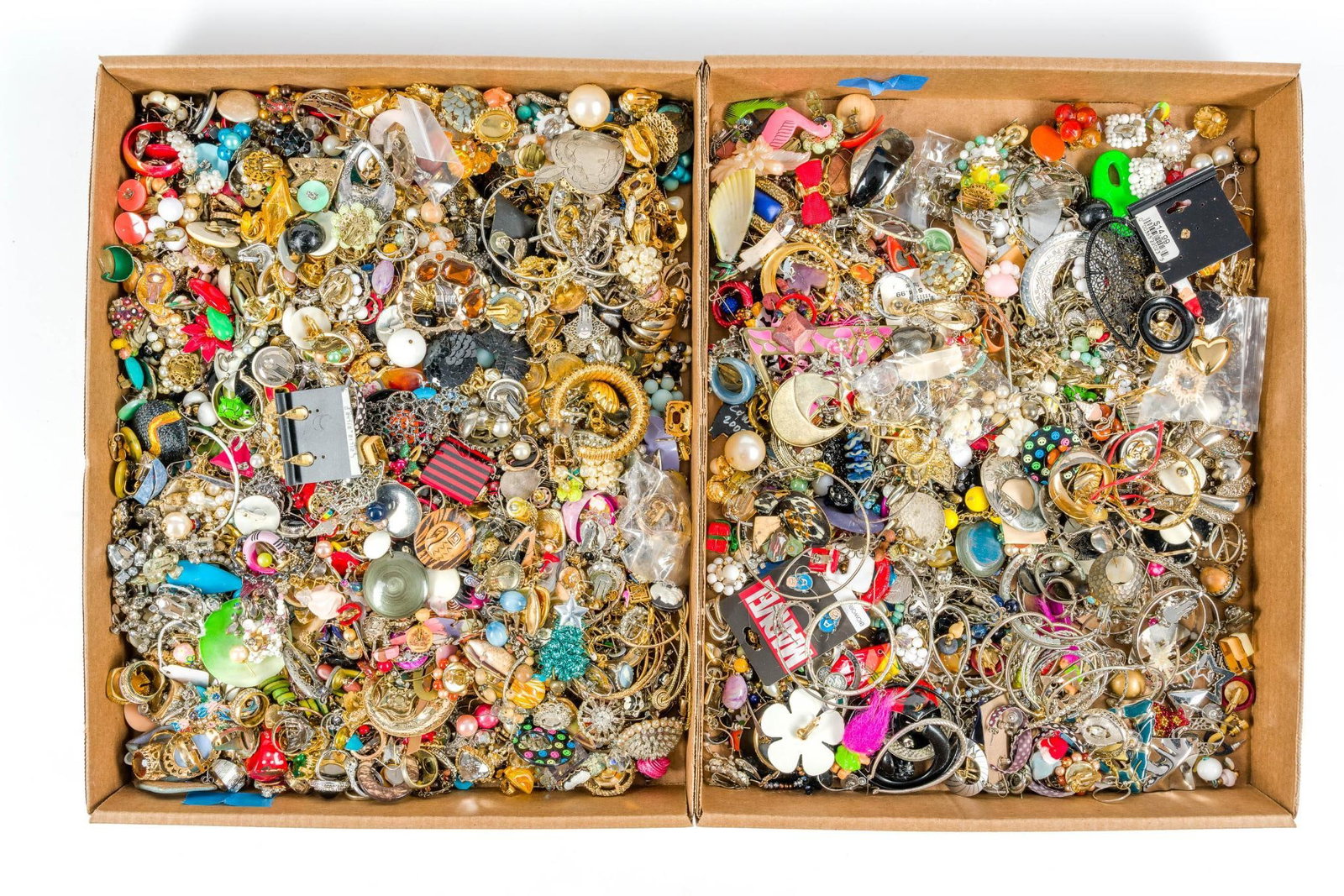 Lot of Costume Earrings (1 of 3)