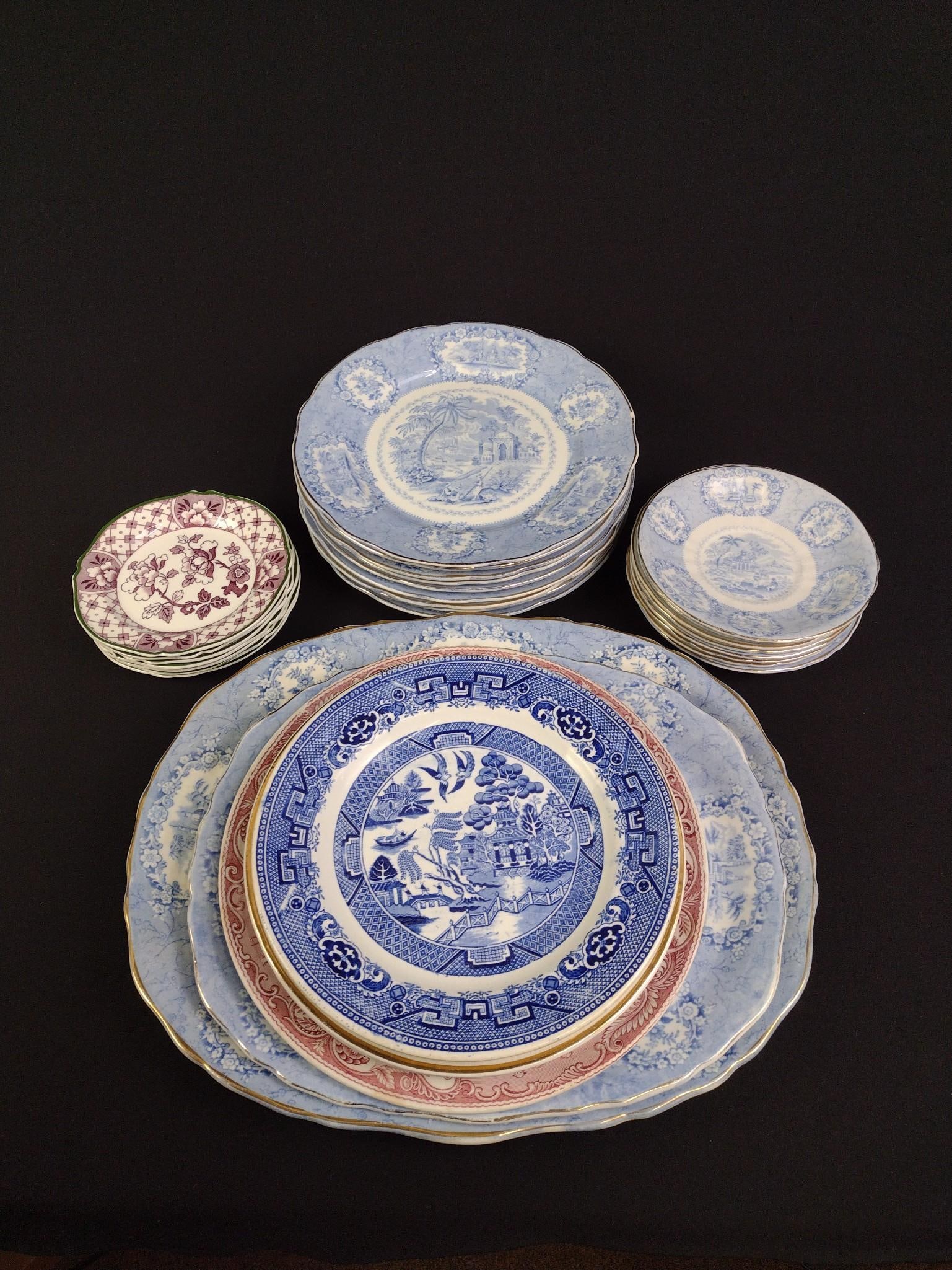 30 Vintage Plates (1 of 10)