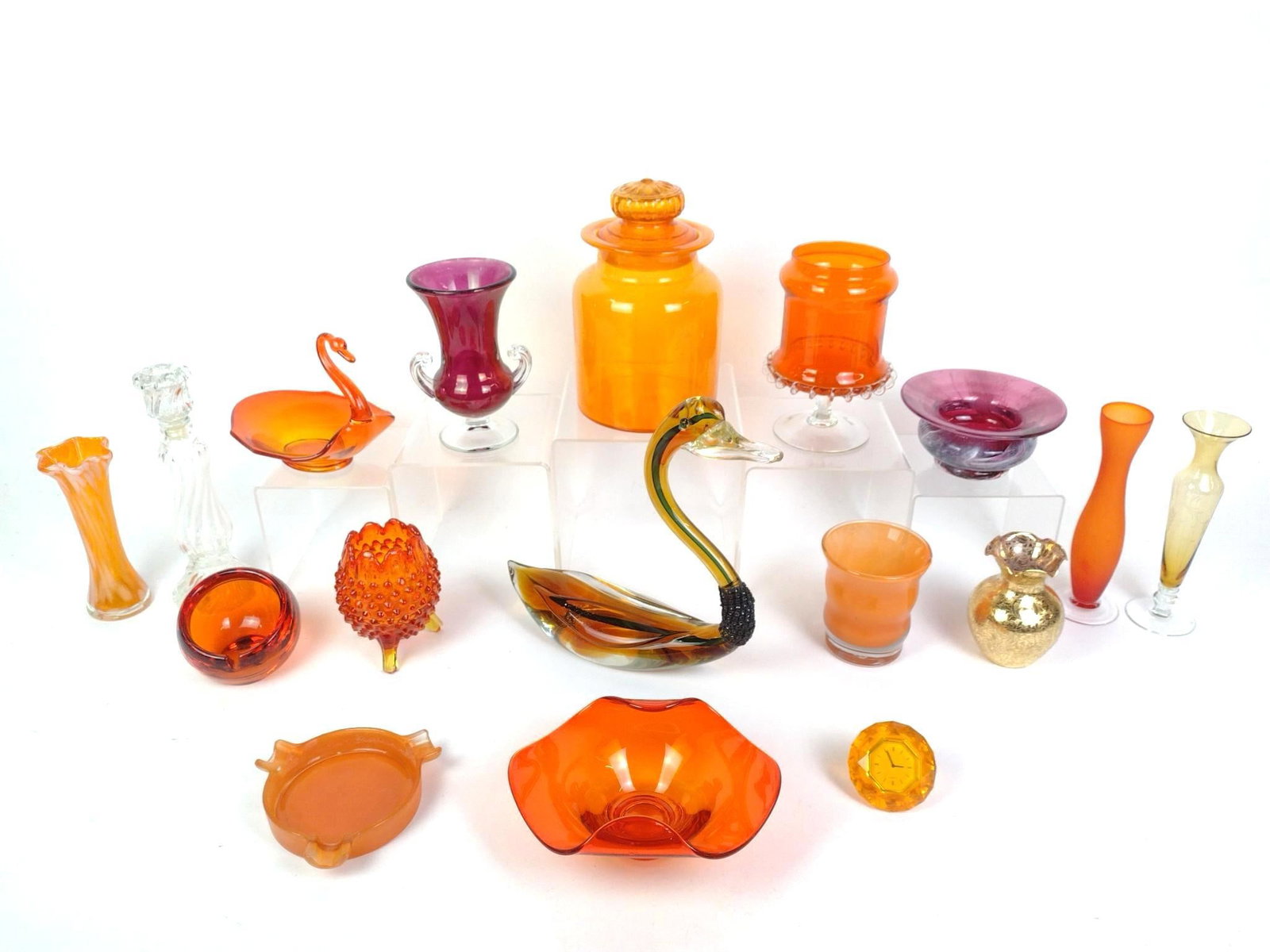 17 Pieces Colored Glass (1 of 7)