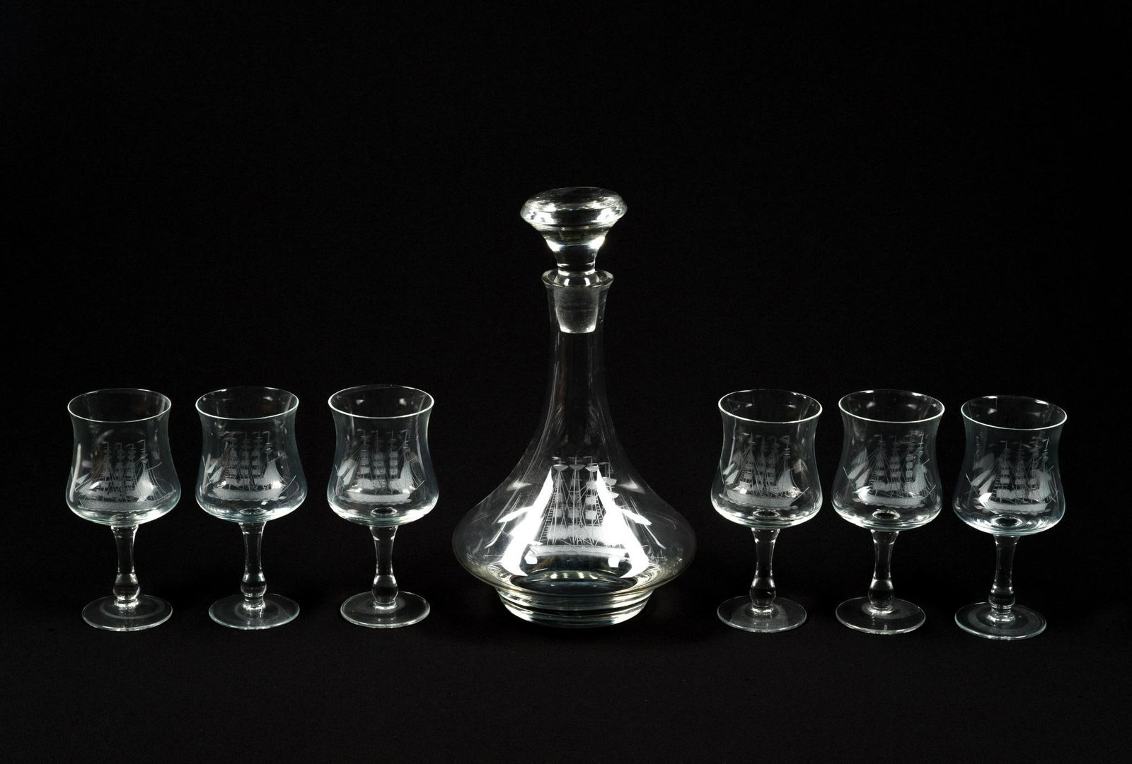 Leonard Crystal Queen's Award Handcrafted Etched Decanter Set (1 of 3)