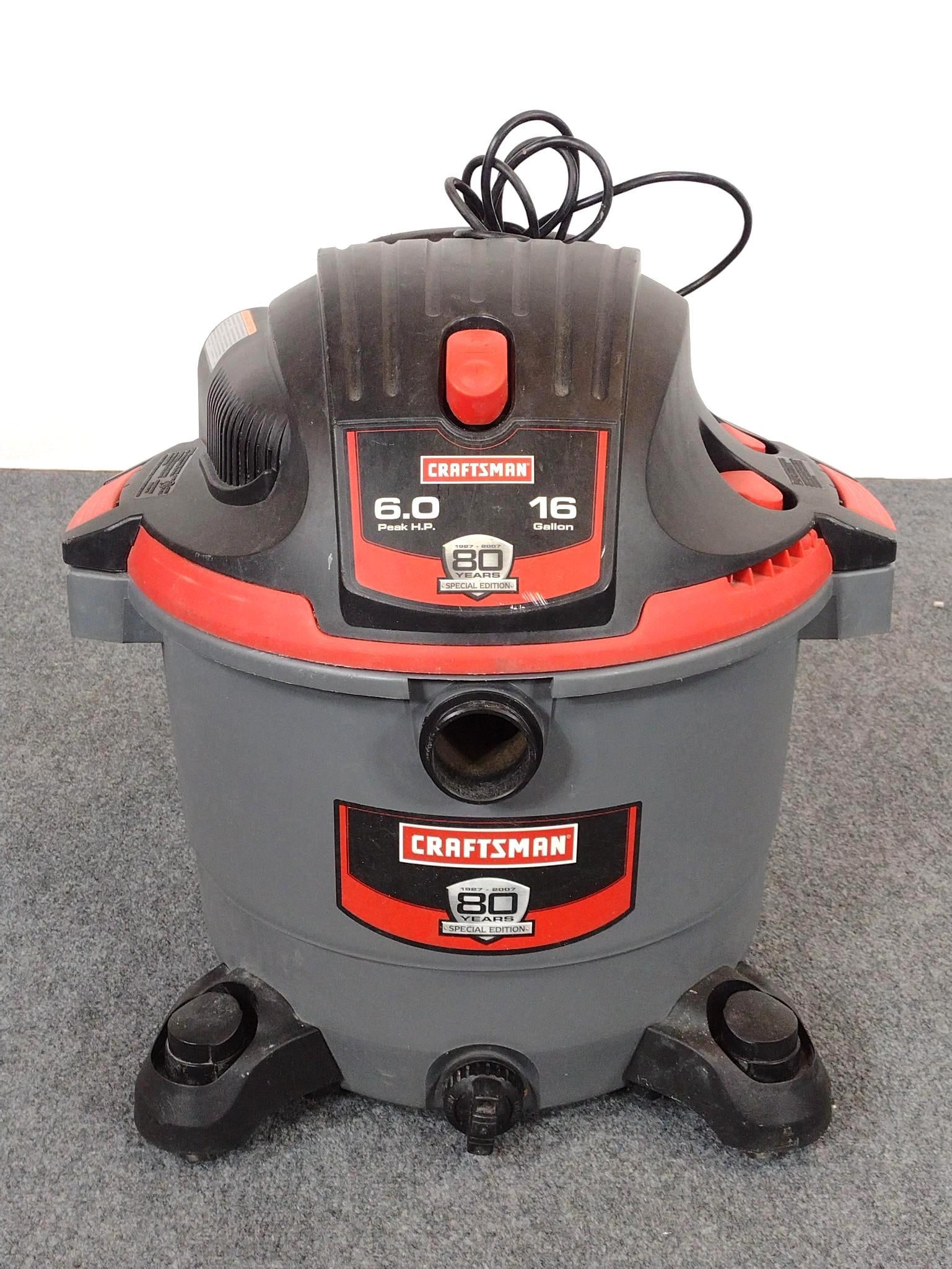 Craftsman 16 Gal Shop Vac (1 of 3)