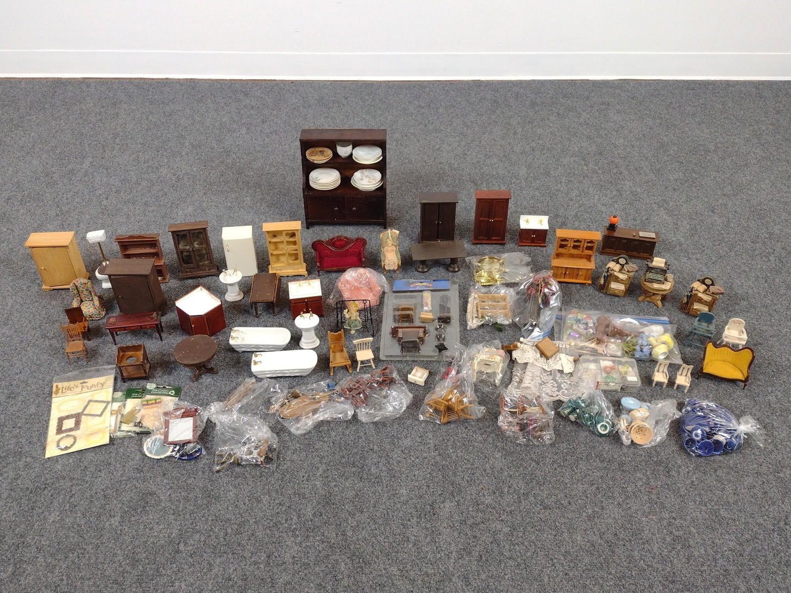 Lot of Vintage Doll Furniture & Dishes (1 of 7)