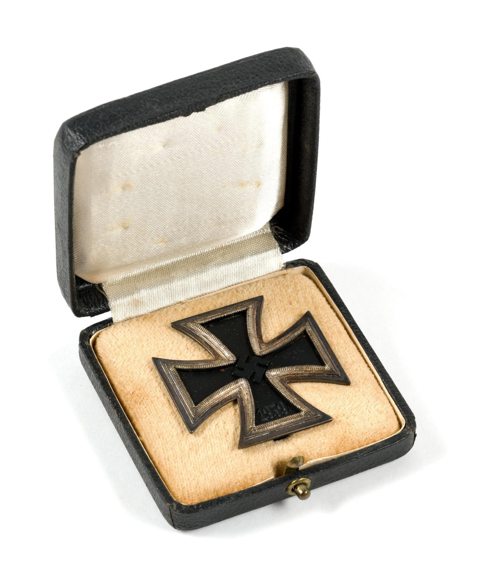 Cased 1939 German WWII Iron Cross Medal: Size of box is 2 - 3/4" in width by 2 - 3/4" in depth and 1" in height.