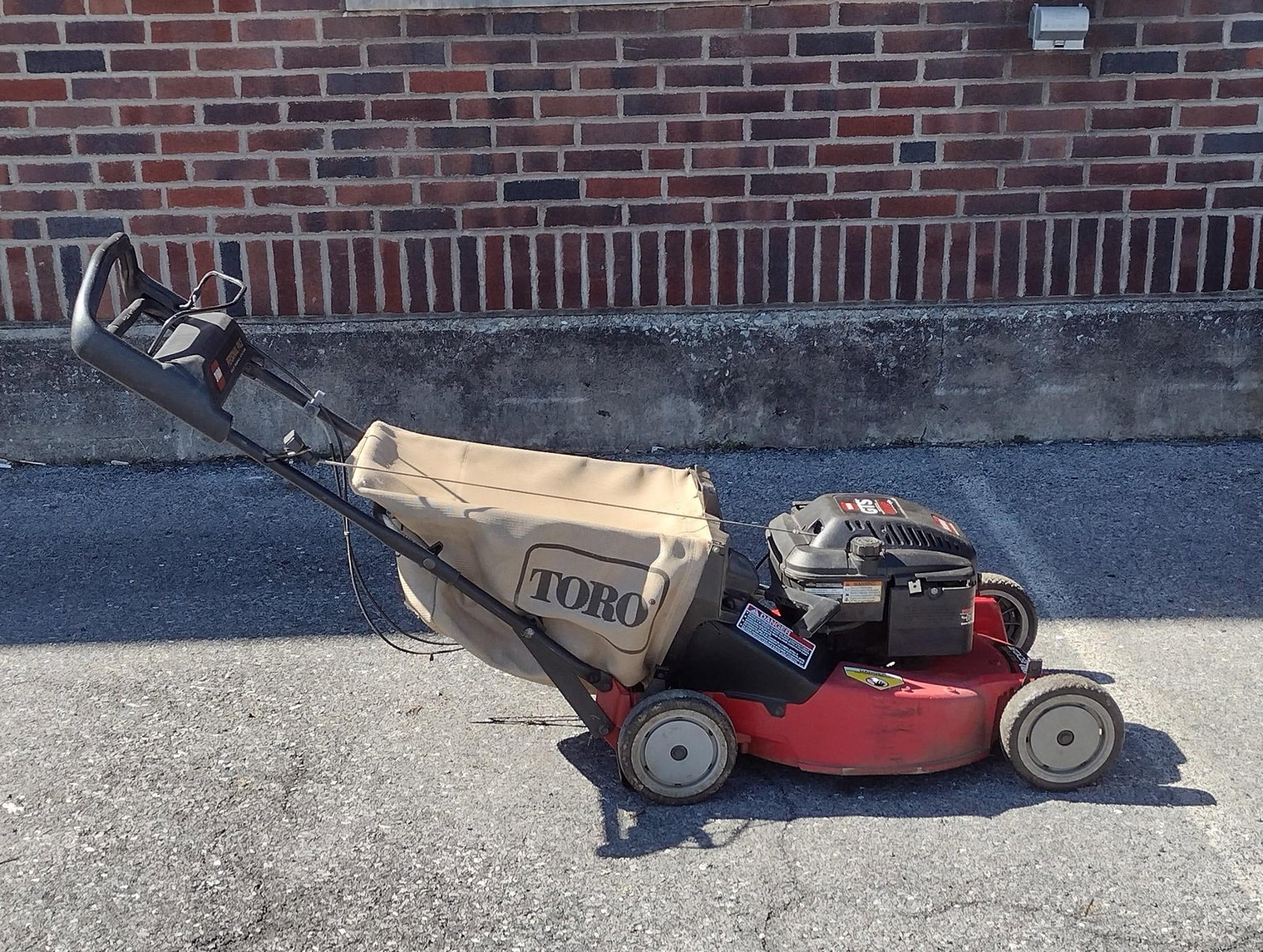 Toro GTS Personal Pace Super Recycler (1 of 6)