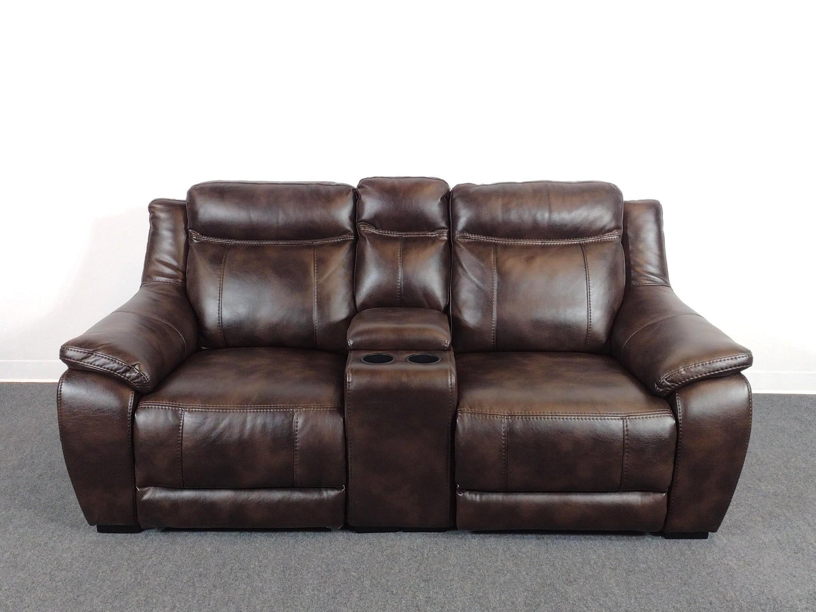 Power Reclining Loveseat (1 of 7)