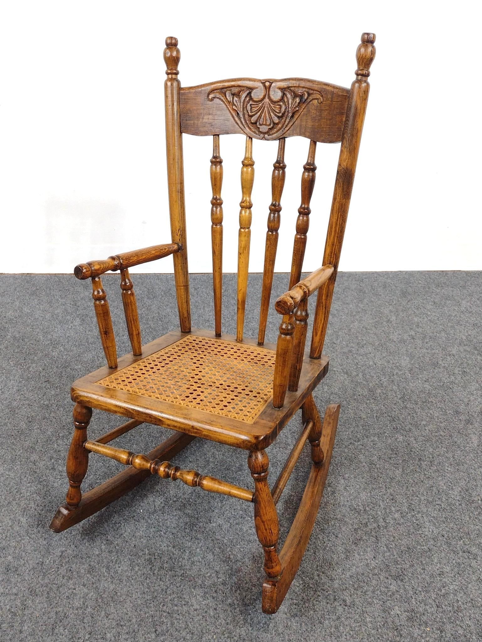 Rocking Chair (1 of 3)