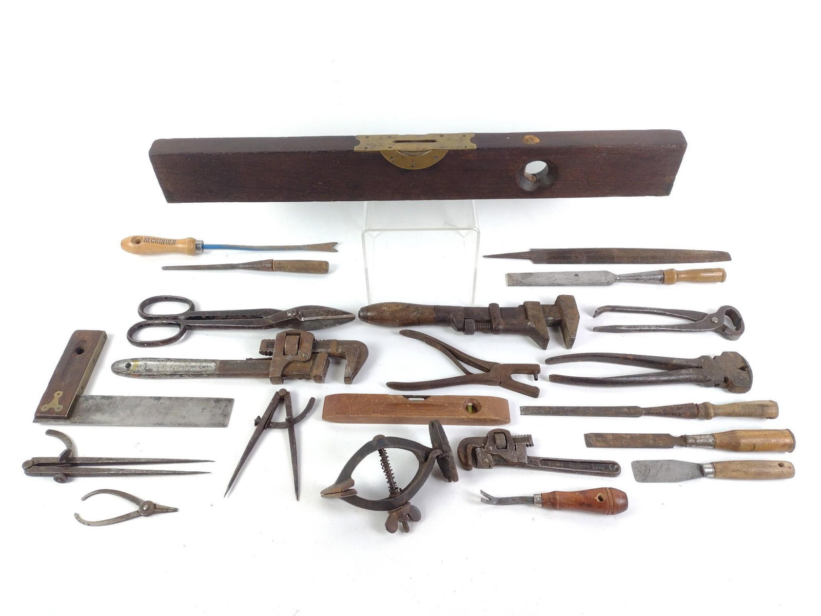 Antique Woodworking Tools: Largest level measures 25 - 3/4" x 3" x 2 -1/2".