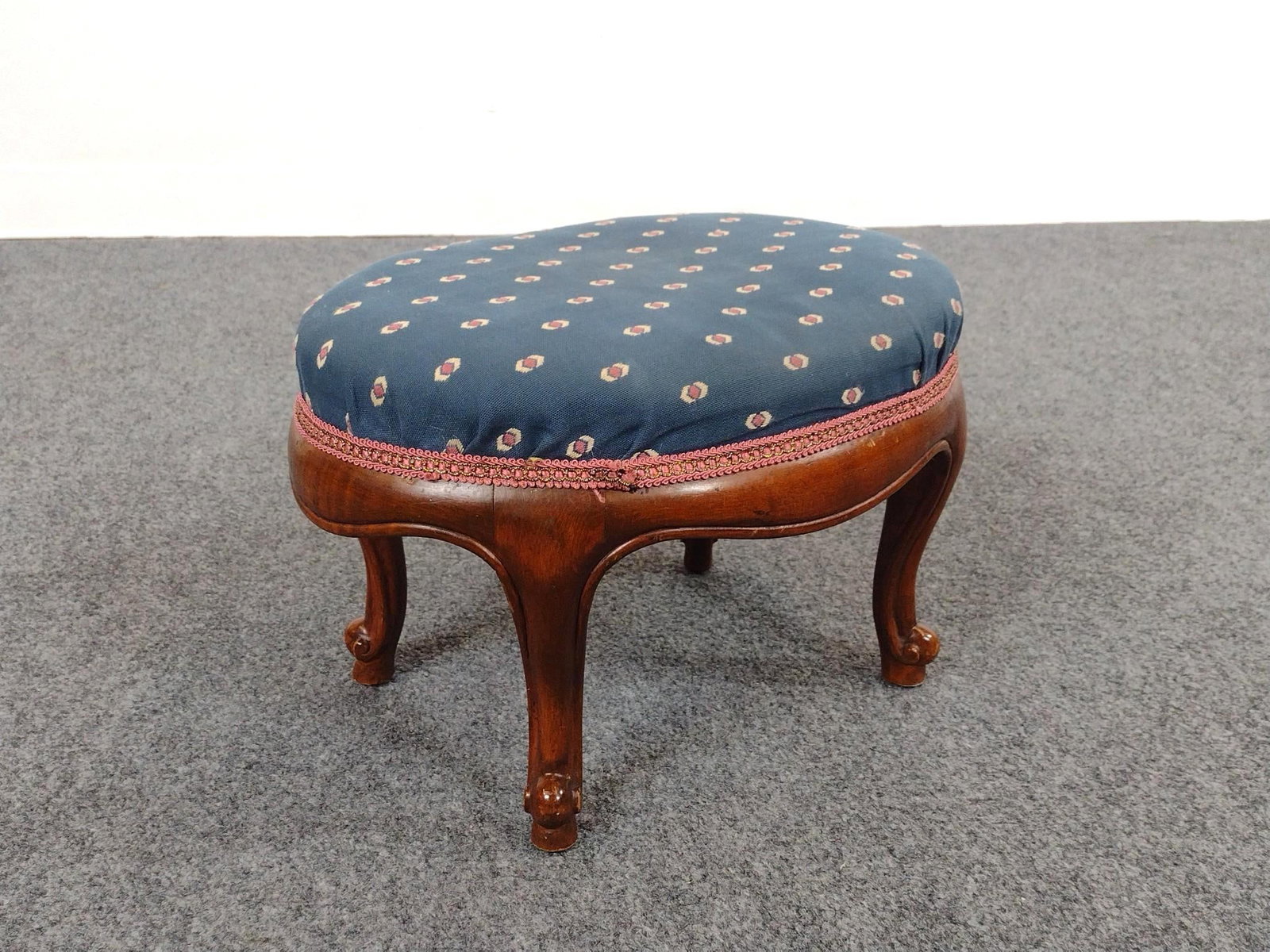 3 Foot Stools - 4
