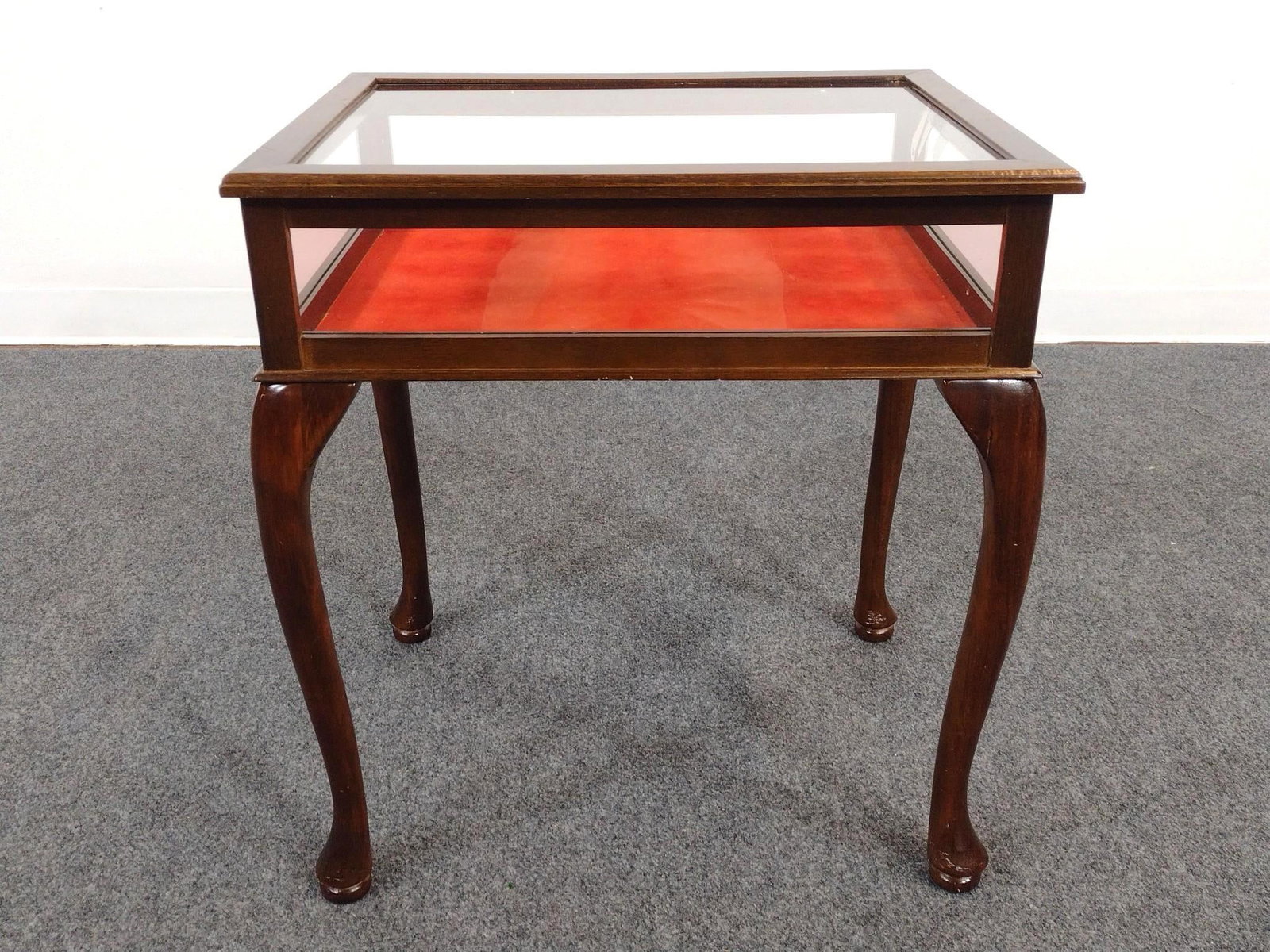 Queen Anne Style Vitrine Curio Display Table: 22" wide X 17" deep X 23-3/4" high. No manufactures name found.
