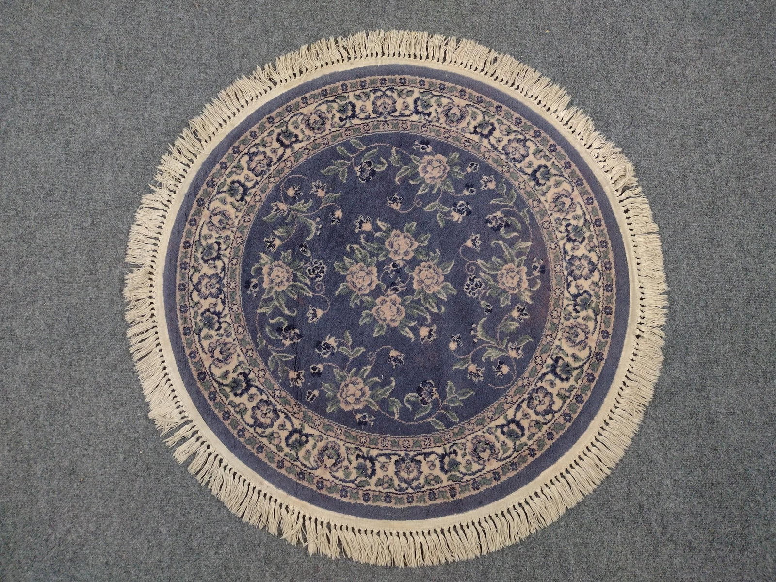 Round Area Rug (1 of 3)