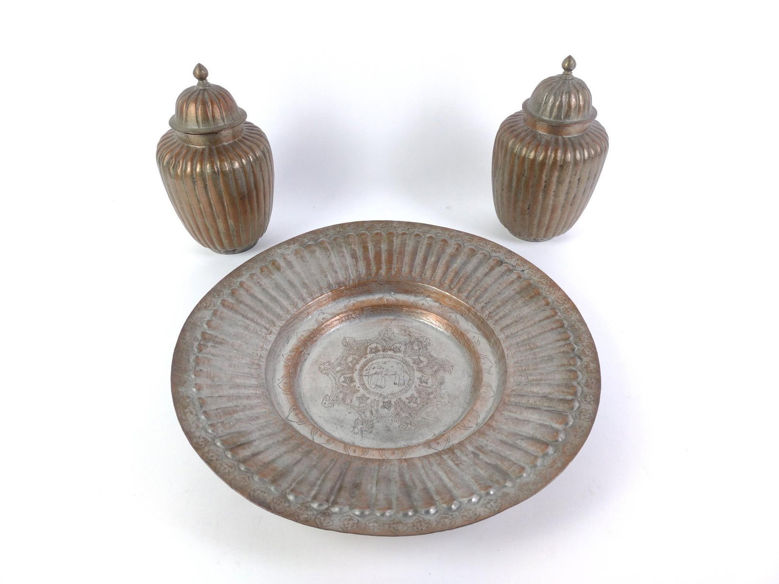 2 Chinese Copper Ginger Jars & Etched Copper Plate: Ginger jars measure 5" x 5" x 10" and the vintage copper fluted wall hanging plate measures 16 - 1/4" in diameter.