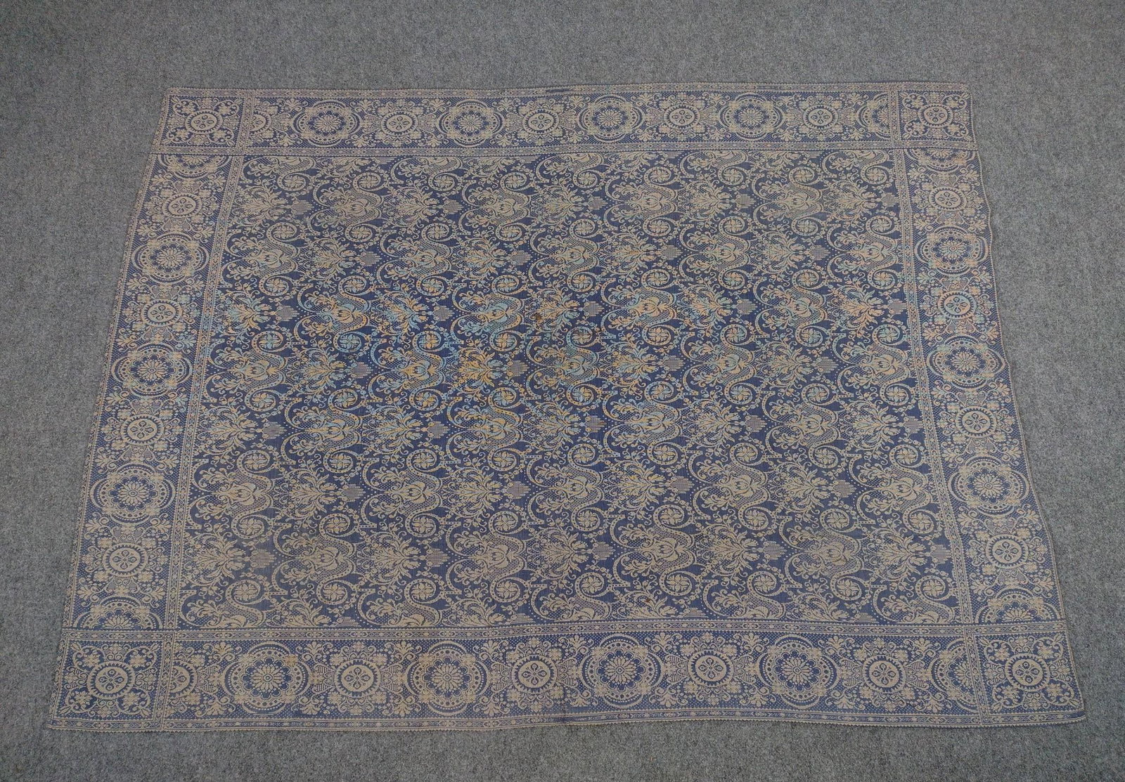 Vintage Textile (1 of 6)