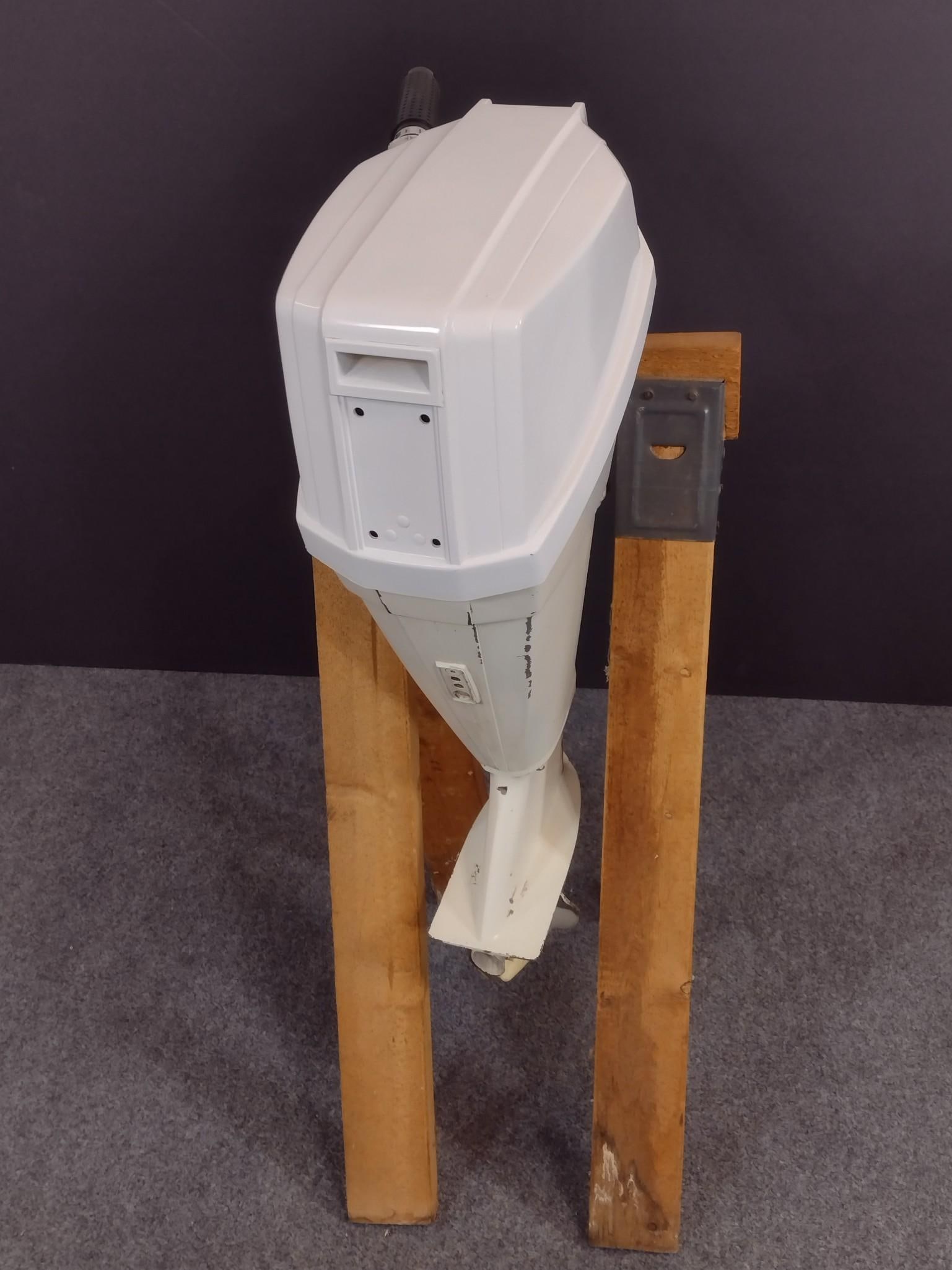 Wilco Boat Motor: 9" wide X 16" deep X 35" high. Untested.