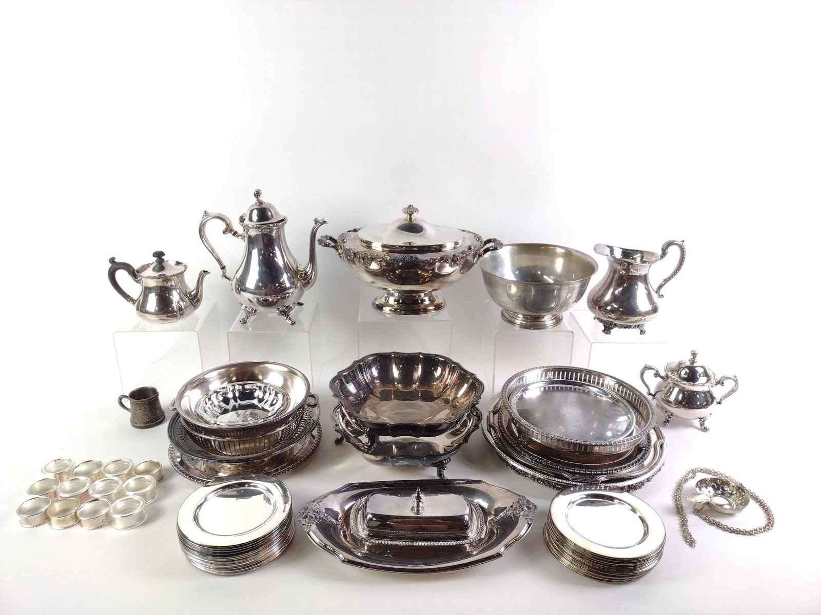 Large Lot of Silverplate Servingware: Largest tray is 12" in diameter.