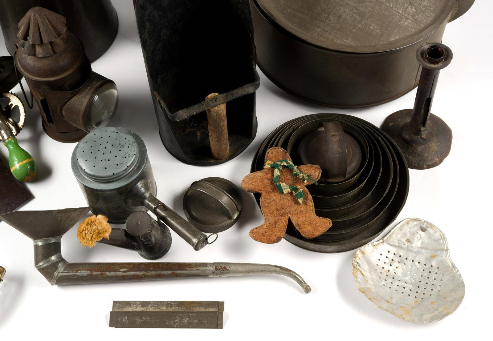 (Reconstruction Era) Assorted Antique Kitchenware - 3