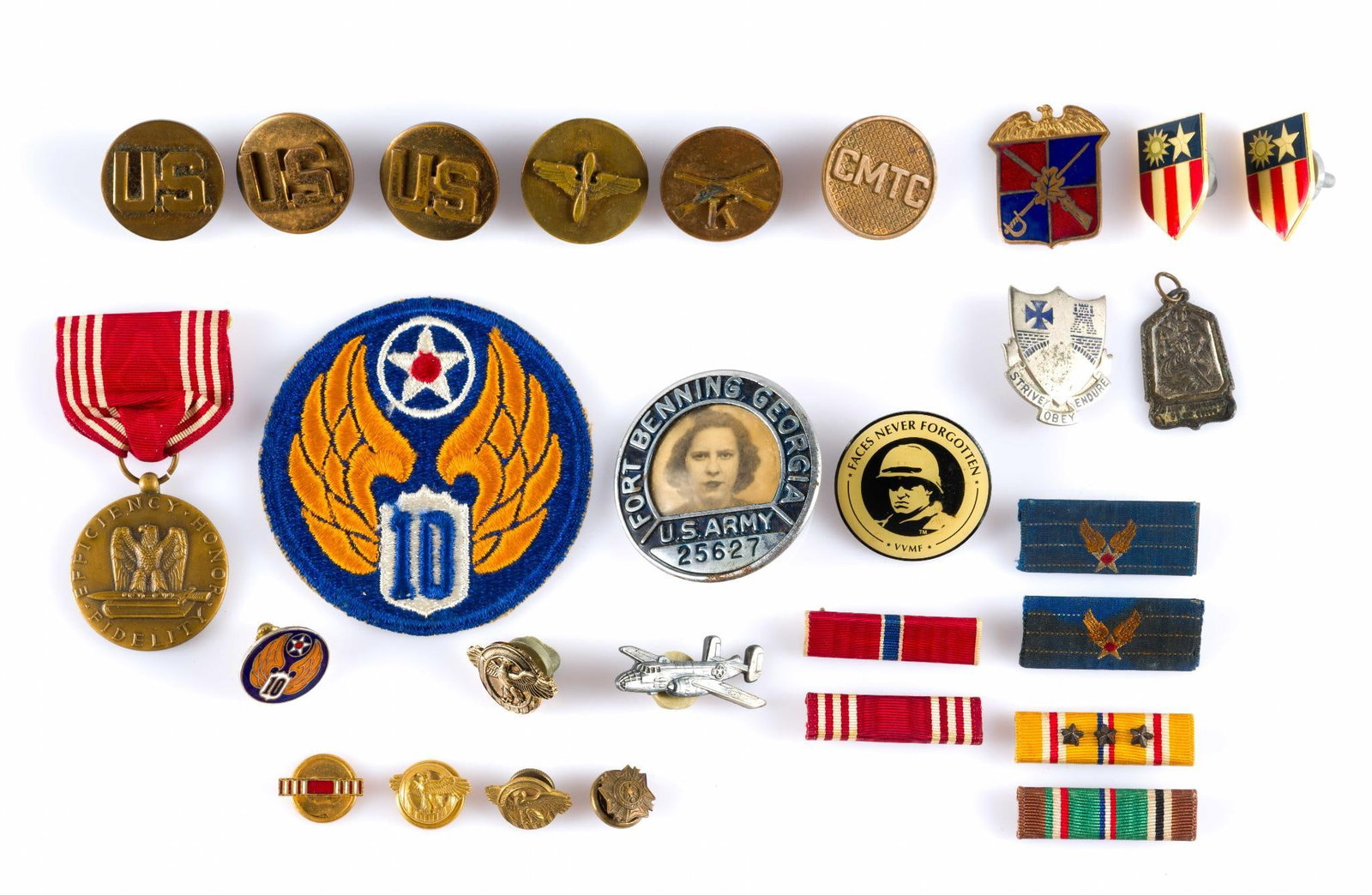 (WWII Era) U.S. Military Badges and Buttons (1 of 5)