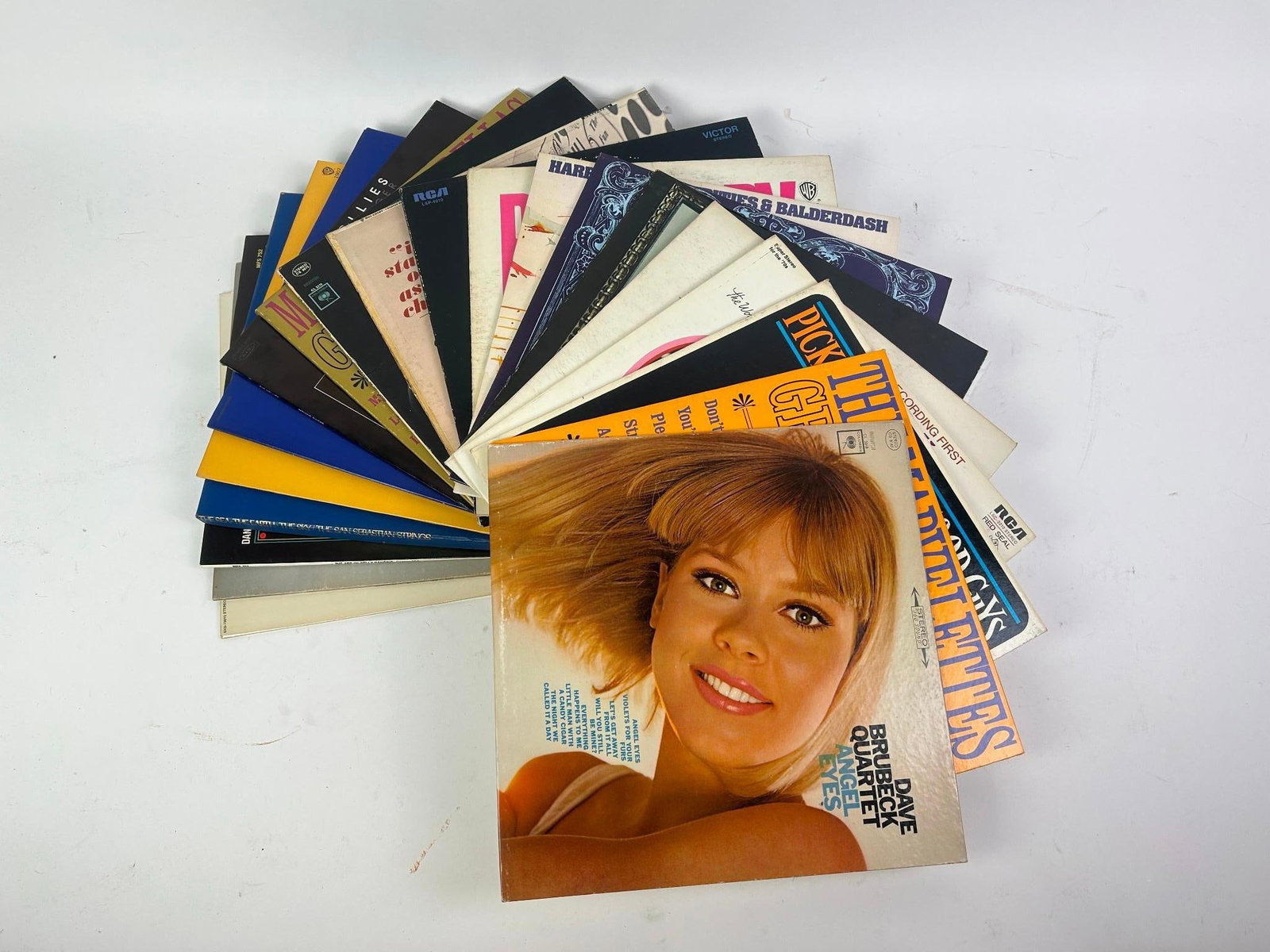 20 Vintage Albums incl. The Carpenters (1 of 1)