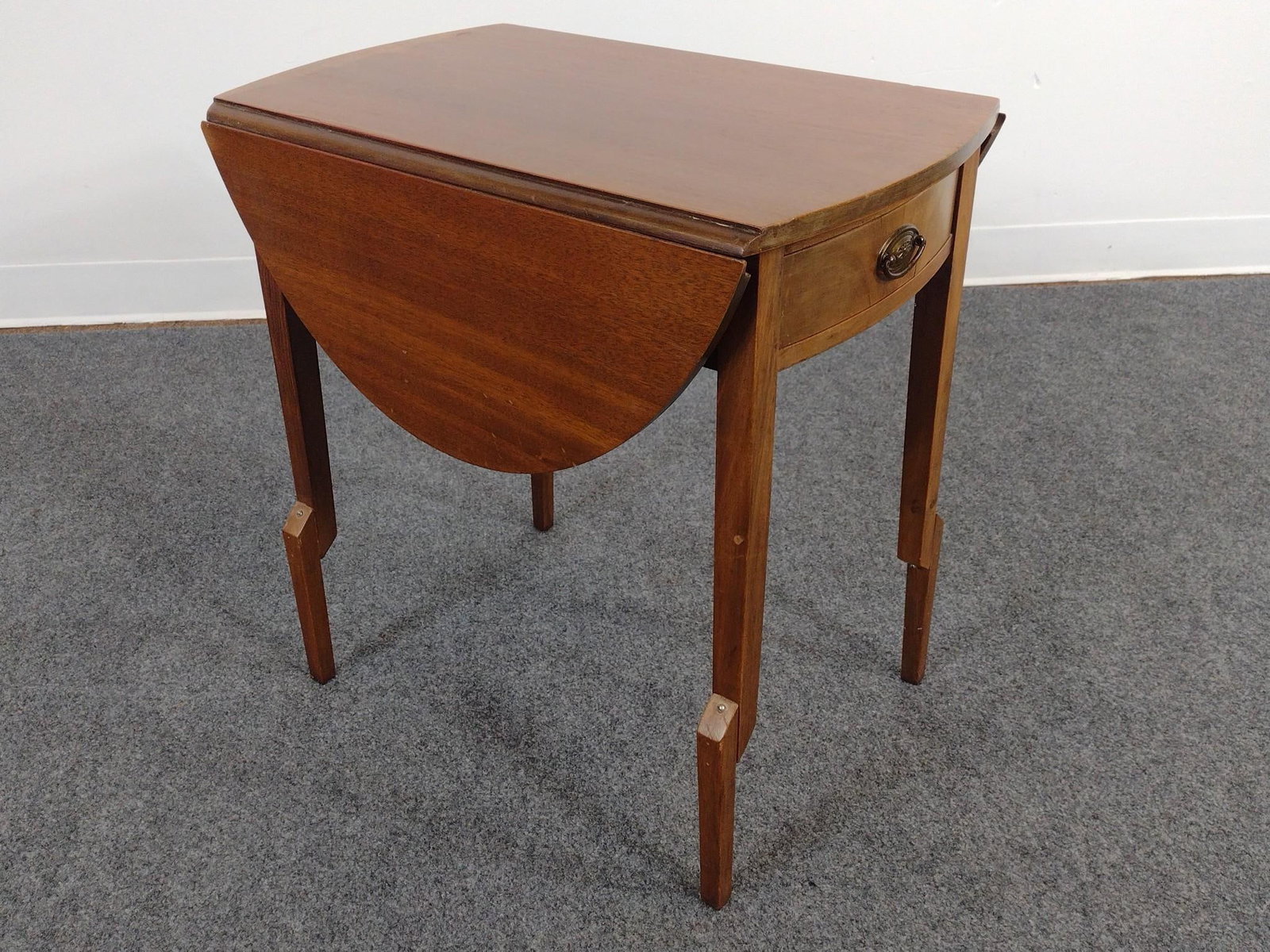 Drop Leaf End Table - 3