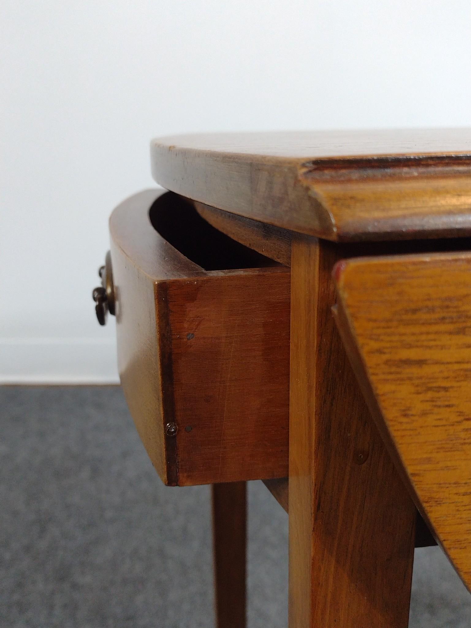 Drop Leaf End Table - 5