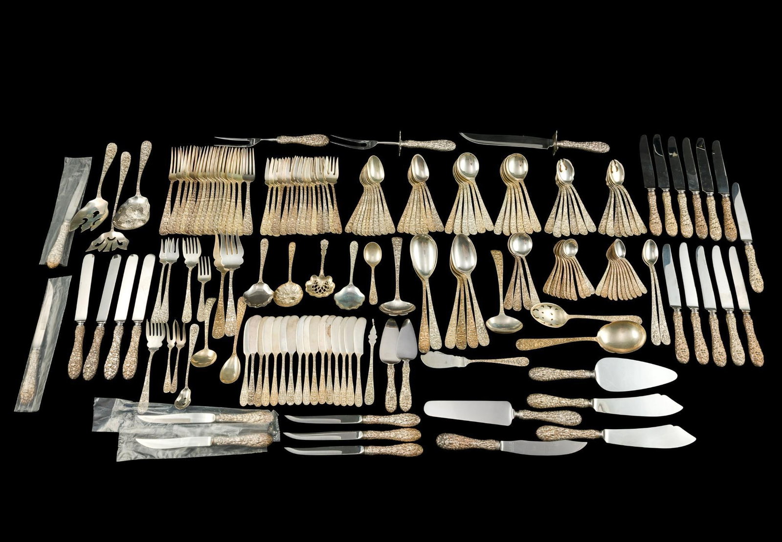 181 Pcs Stieff Rose Repousse Sterling Silver Flatware Service (1 of 5)
