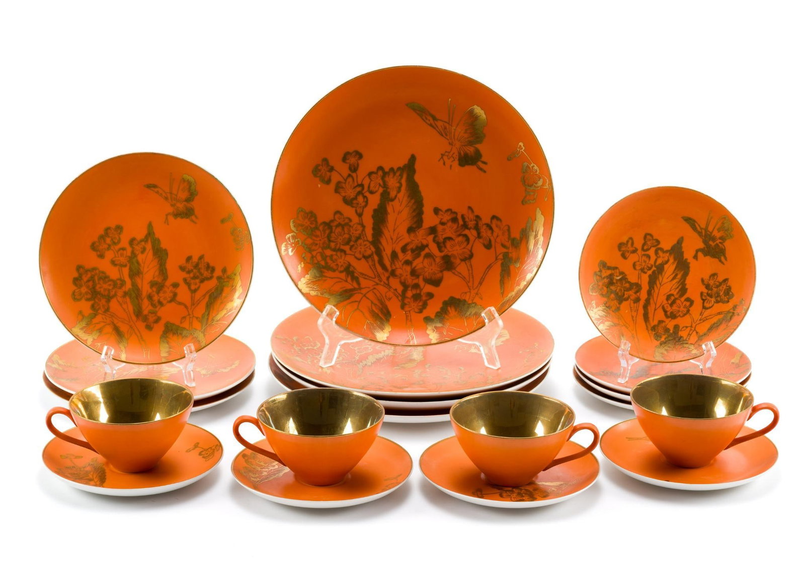 Dorothy Thorpe Porcelain Table Service (1 of 4)